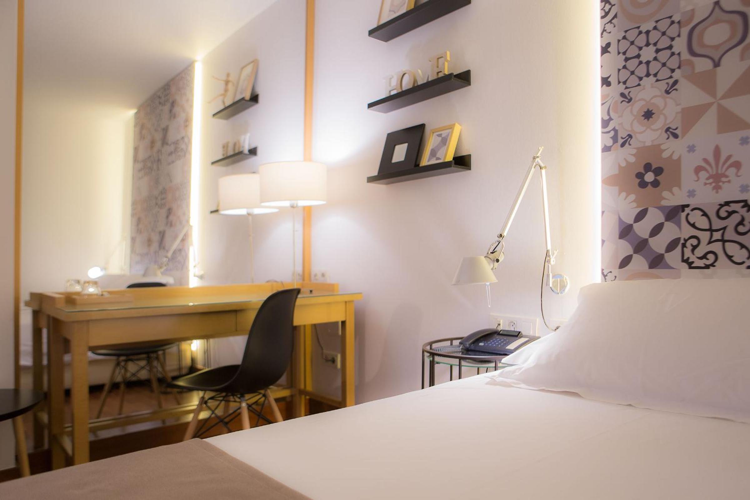 Double or Twin Connecting Rooms