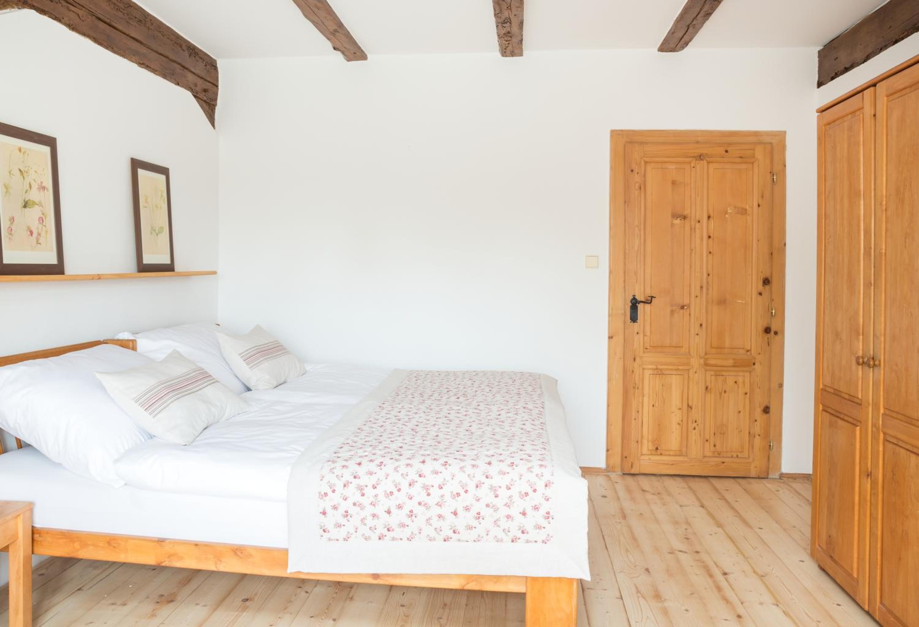 Economy Triple Room photo 1