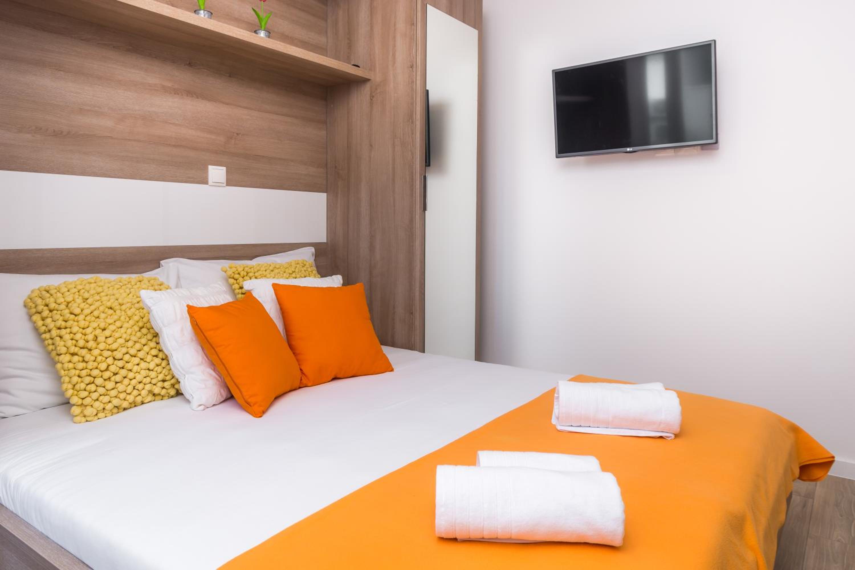 Standard Double Room with Balcony - Off site breakfast available