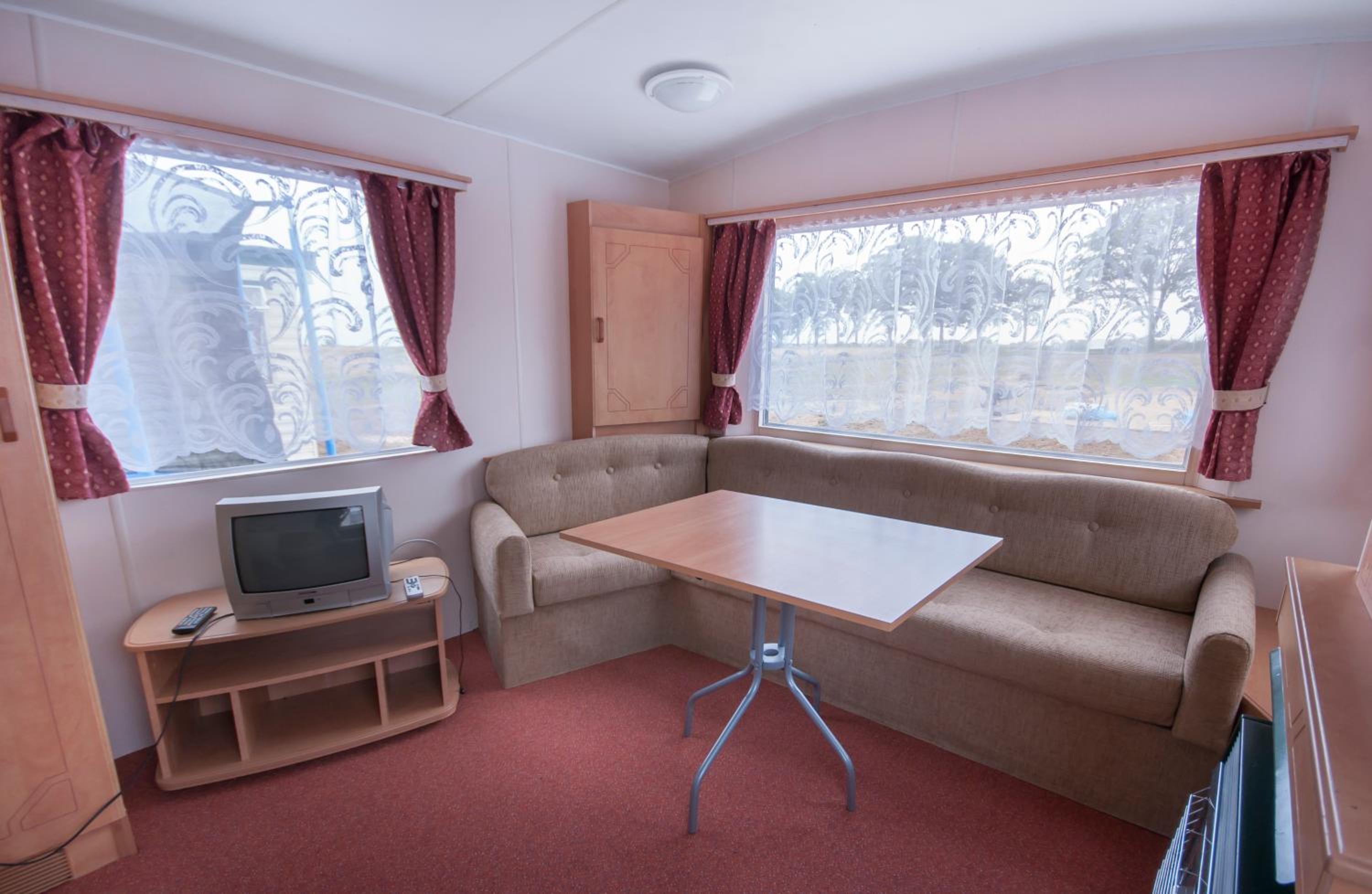 Mobile Home photo 2