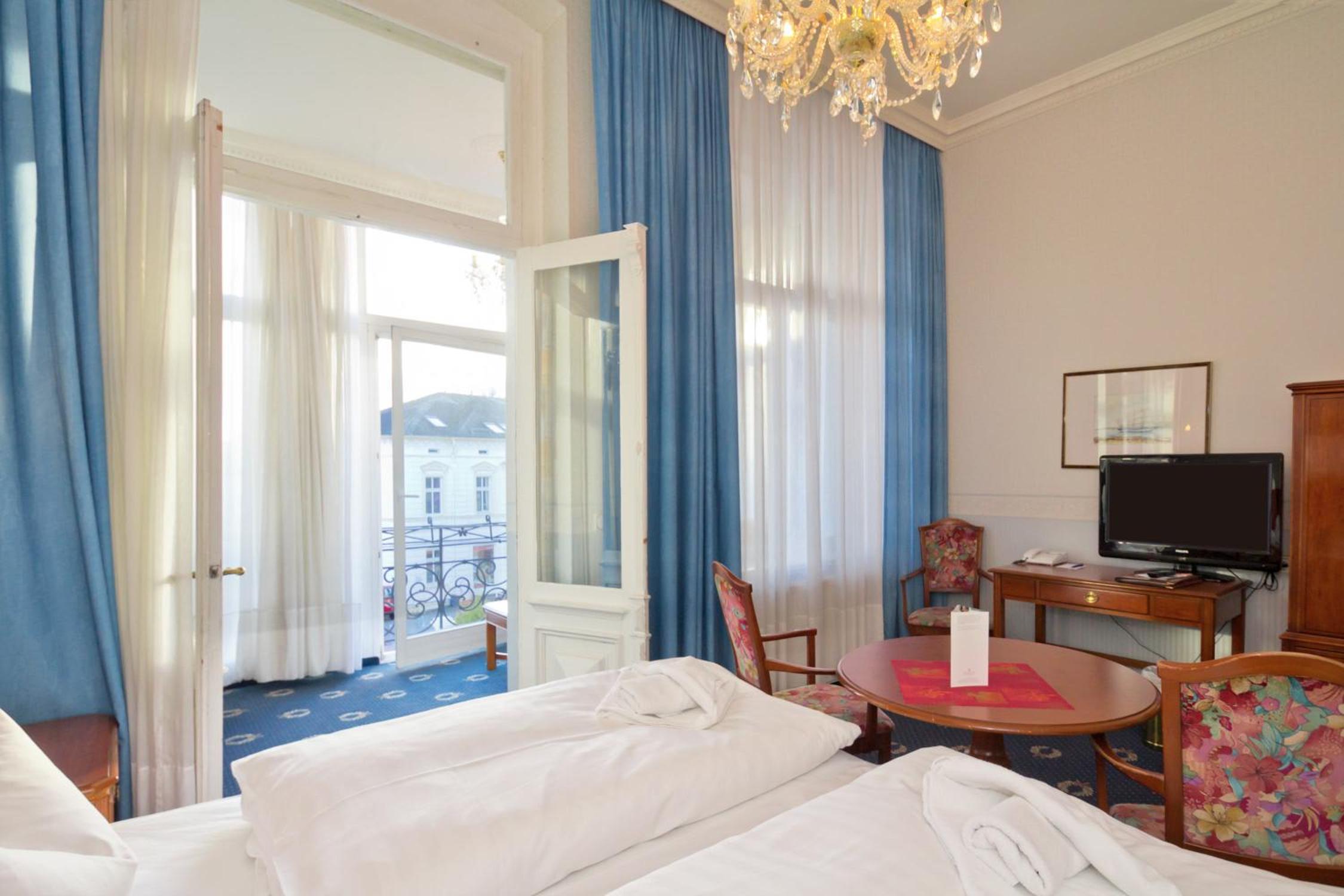 Large Double Room photo 2