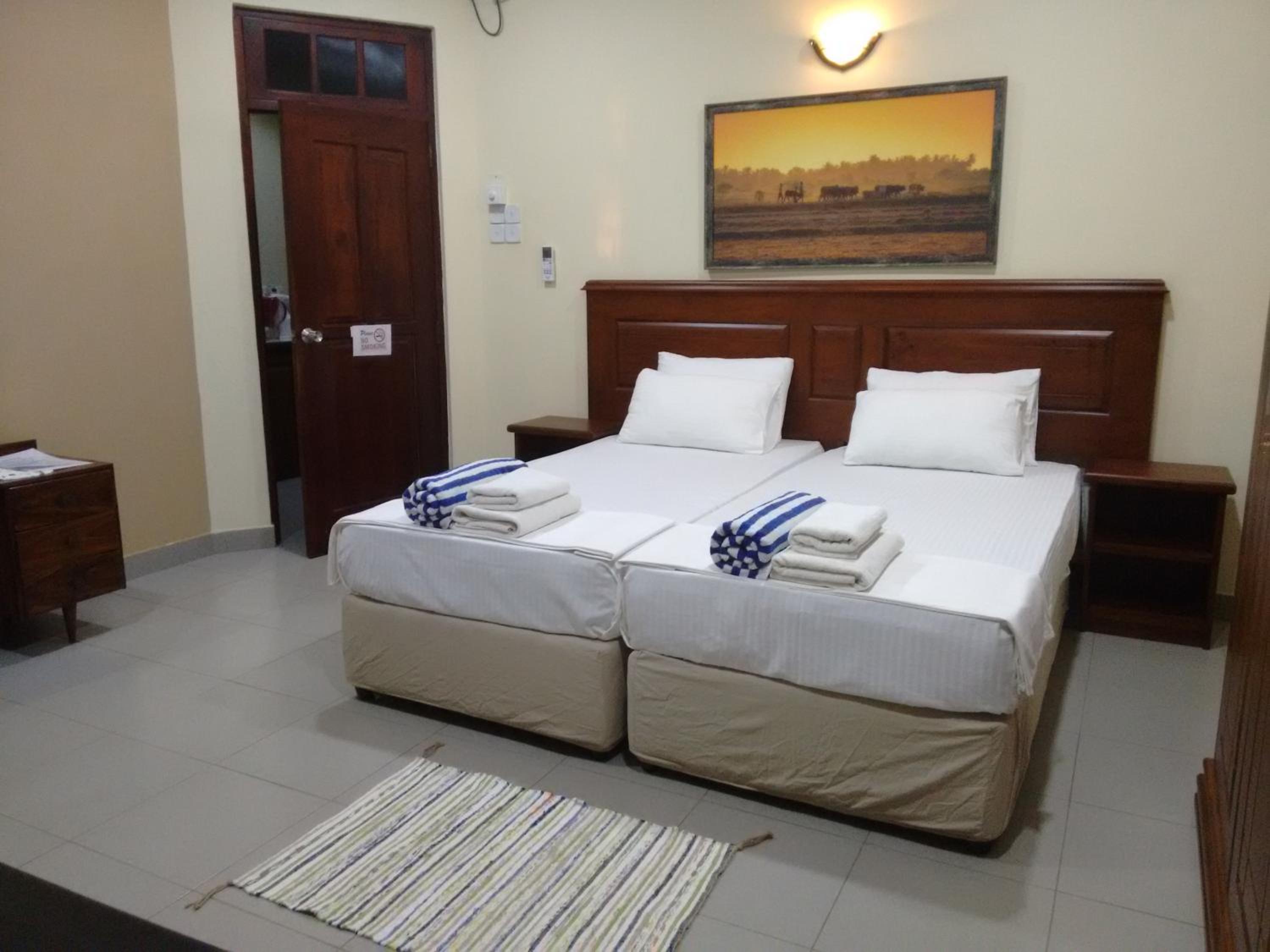 Deluxe Twin Room with Sea View photo 3
