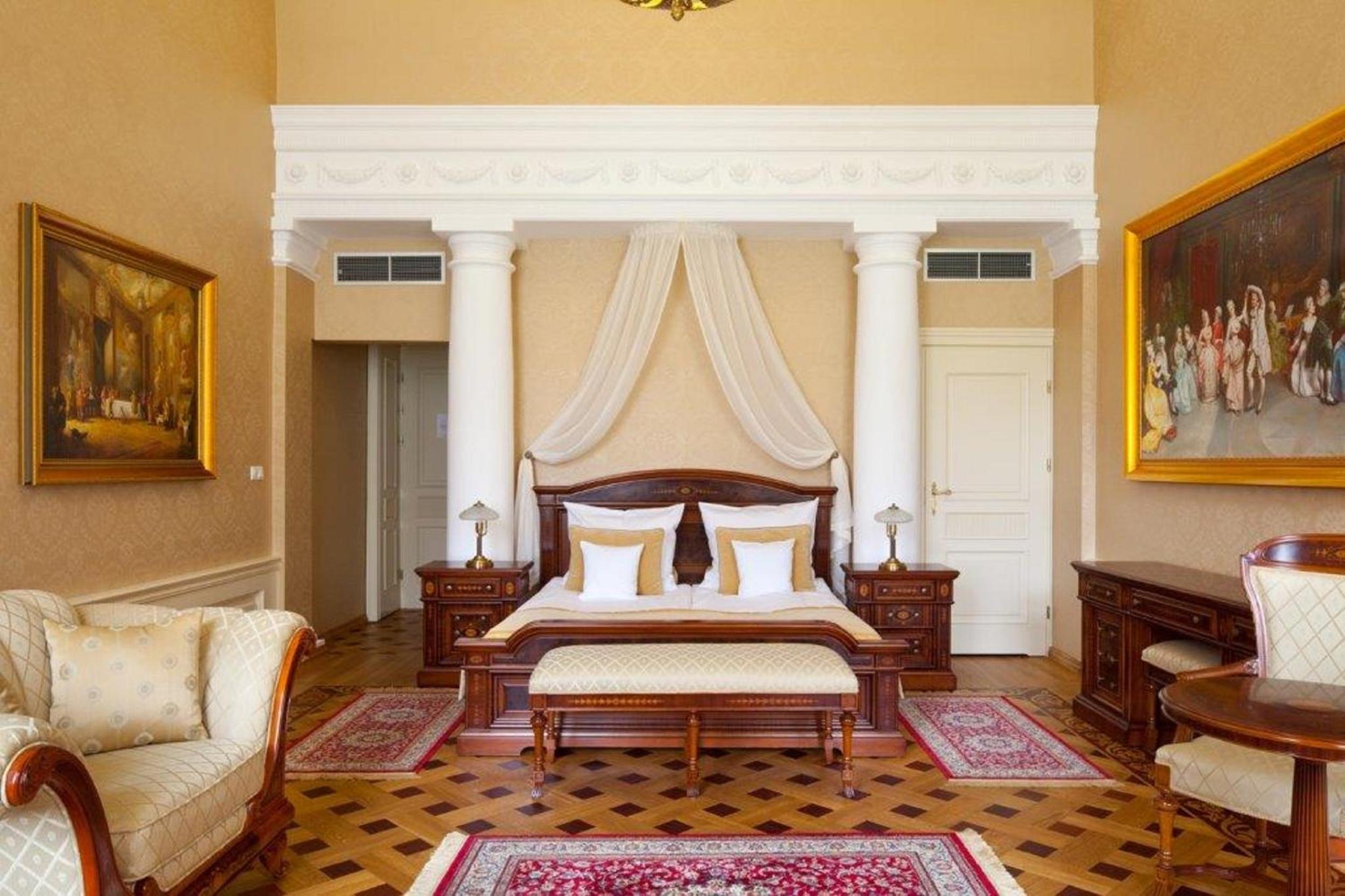 Suite with Garden View - Photo 2