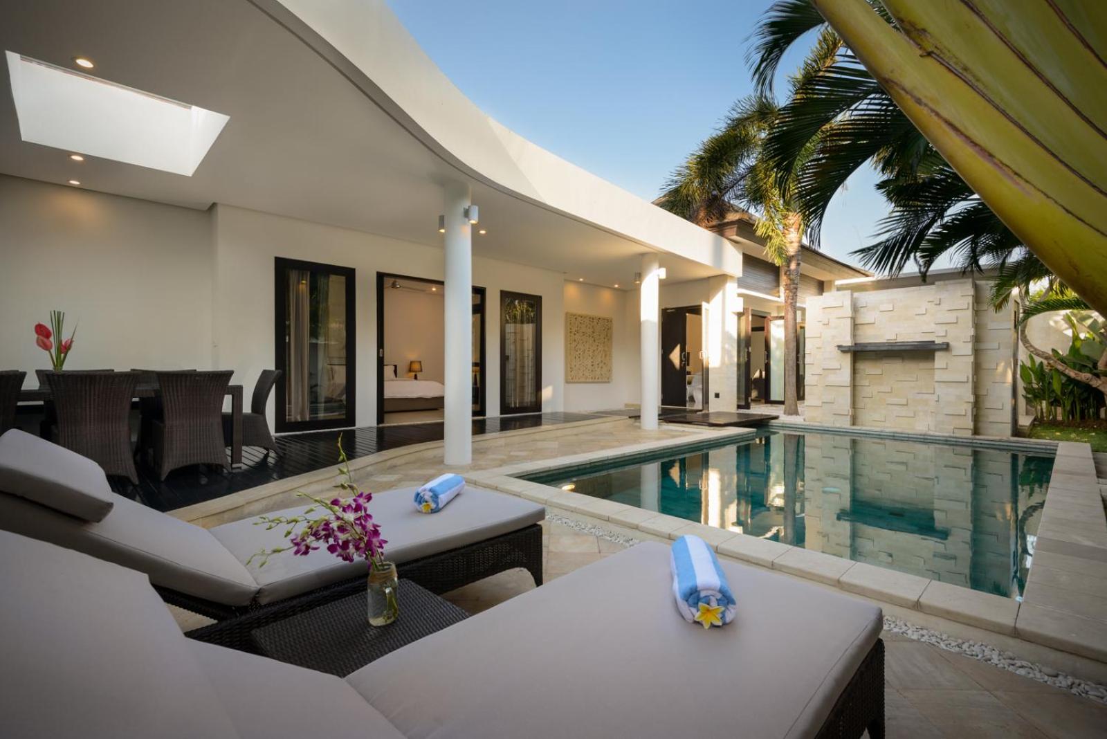 Villa with Private Pool - Photo 13