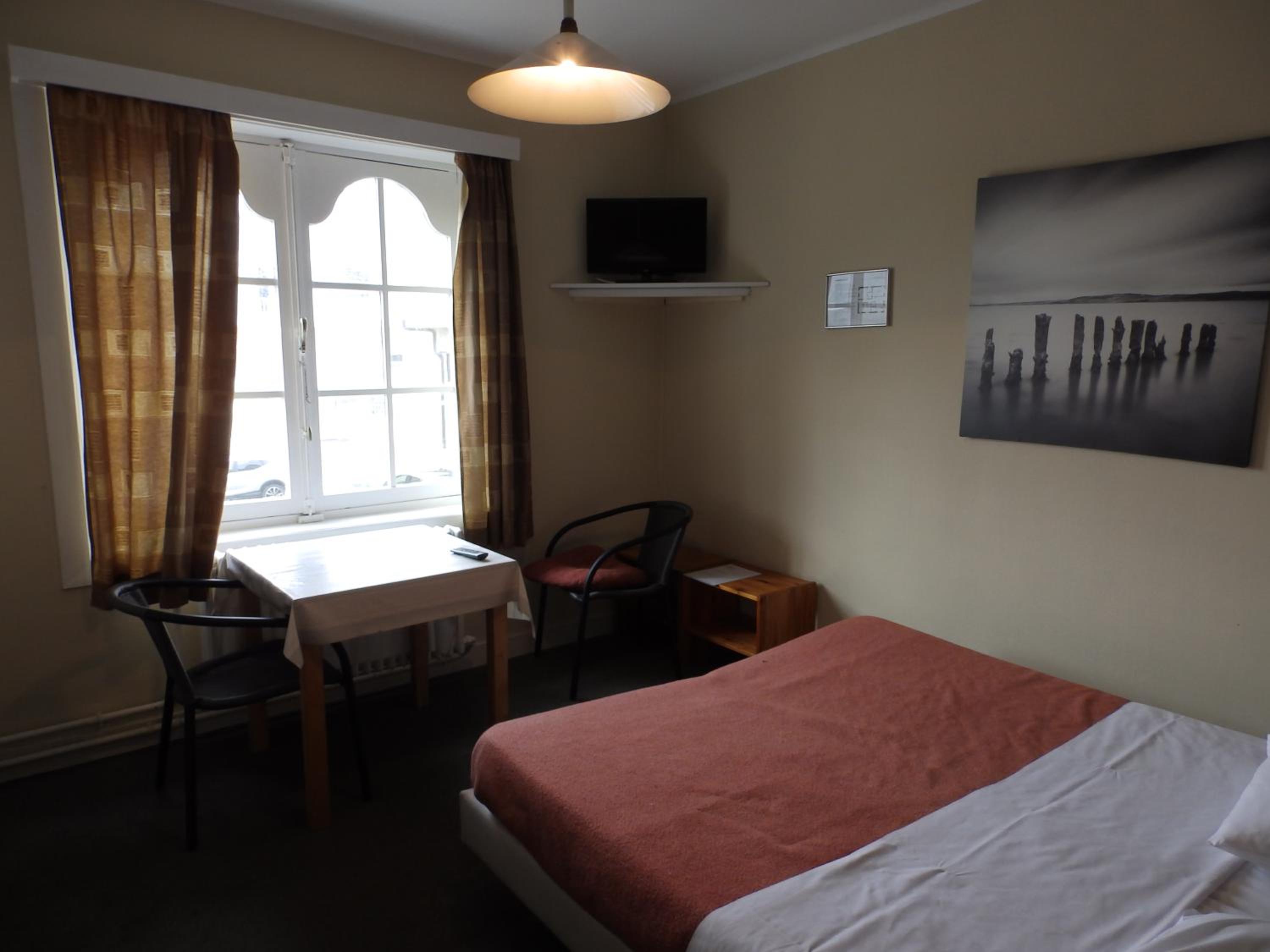 Studio Apartment photo 1