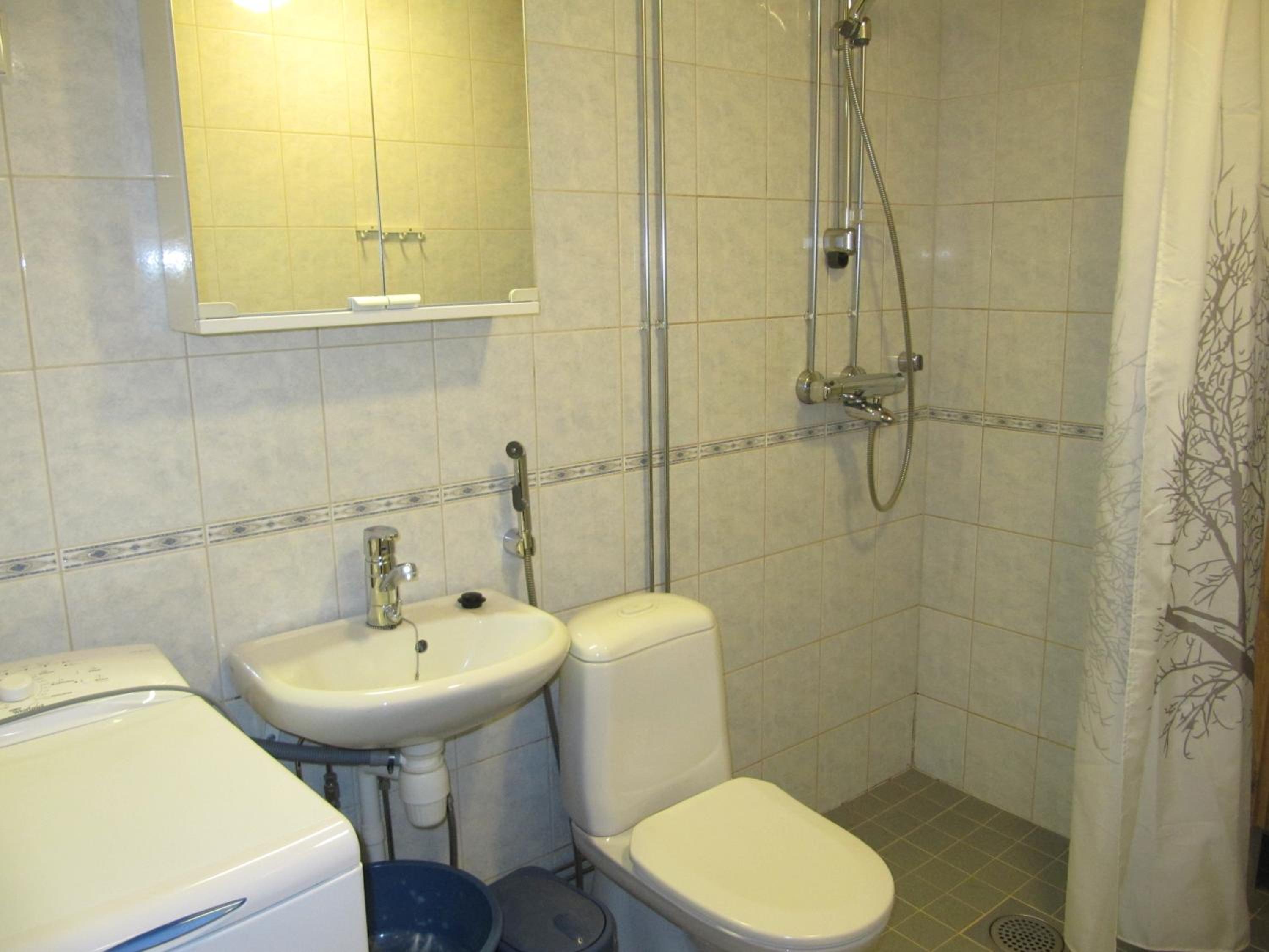 Apartment with Sauna - Photo 8