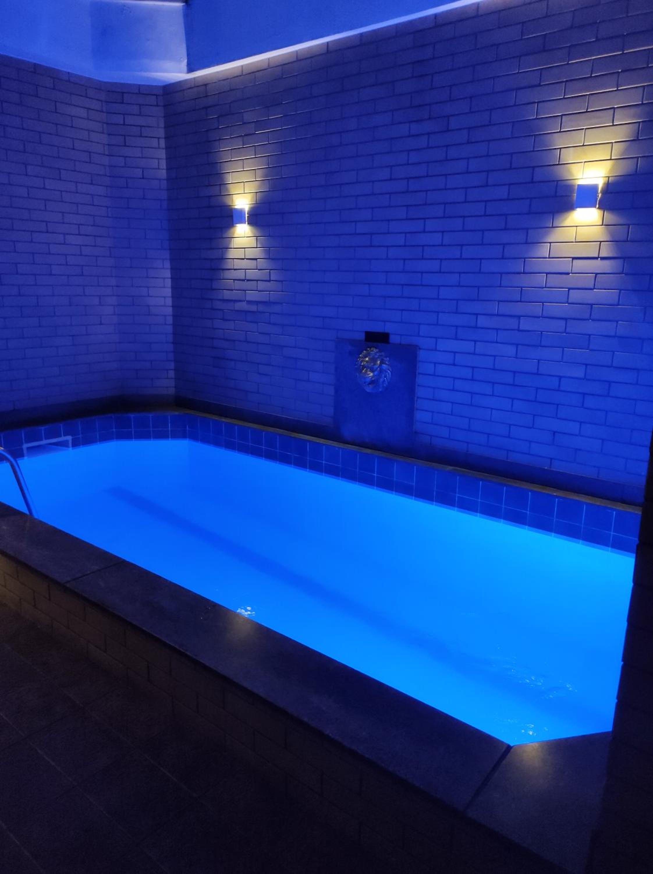 Suite with Private Pool