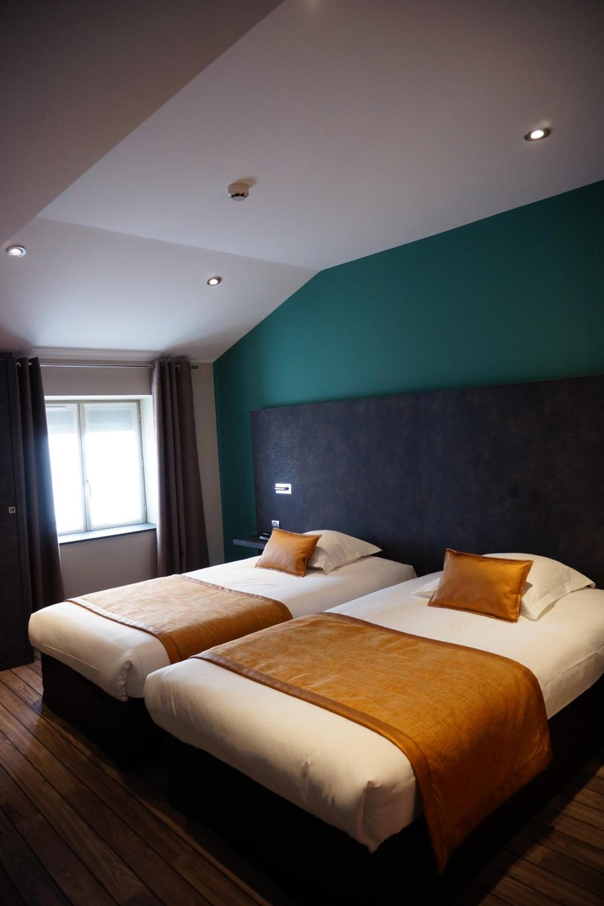 Elegance Superior Twin Room - Photo 3