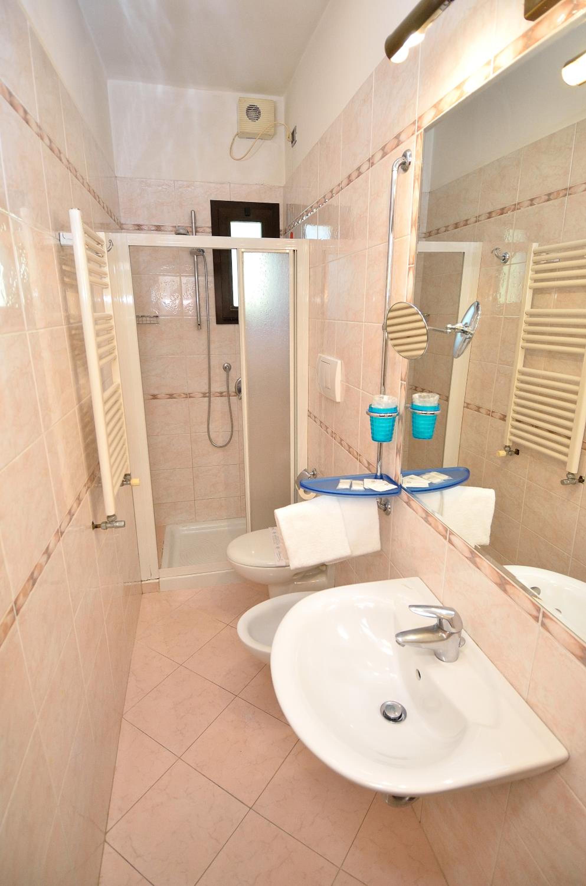 Triple Room - Photo 3