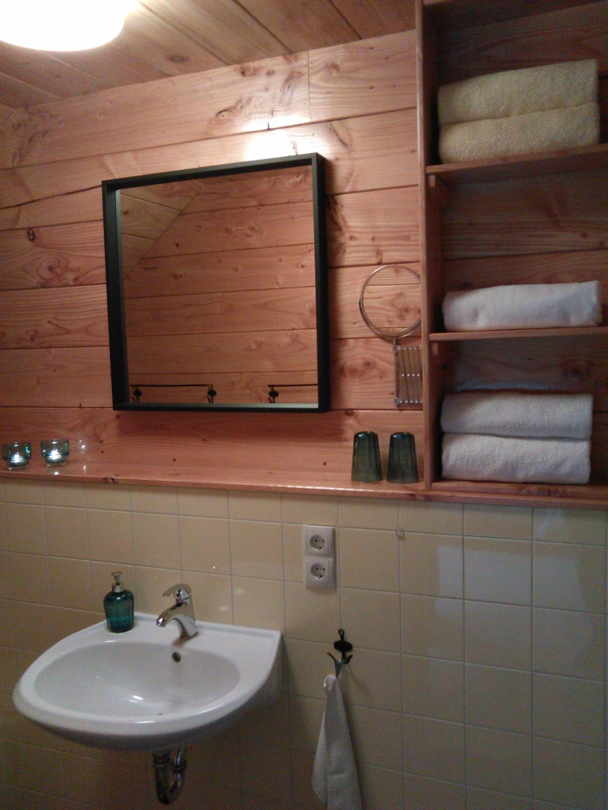 Double Room with Private Bathroom 'De Koestal' photo 3