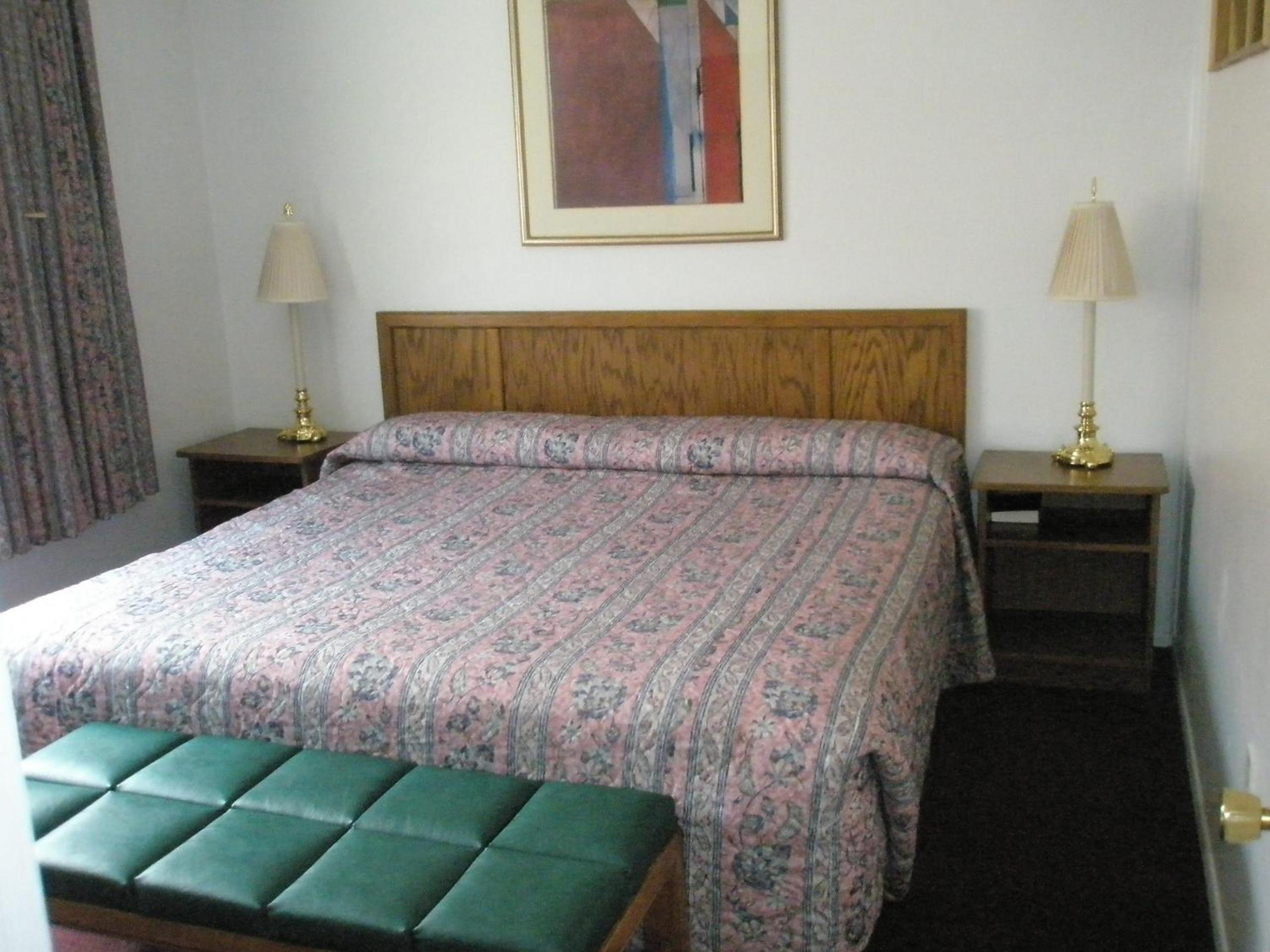 Deluxe Family Suite photo 2