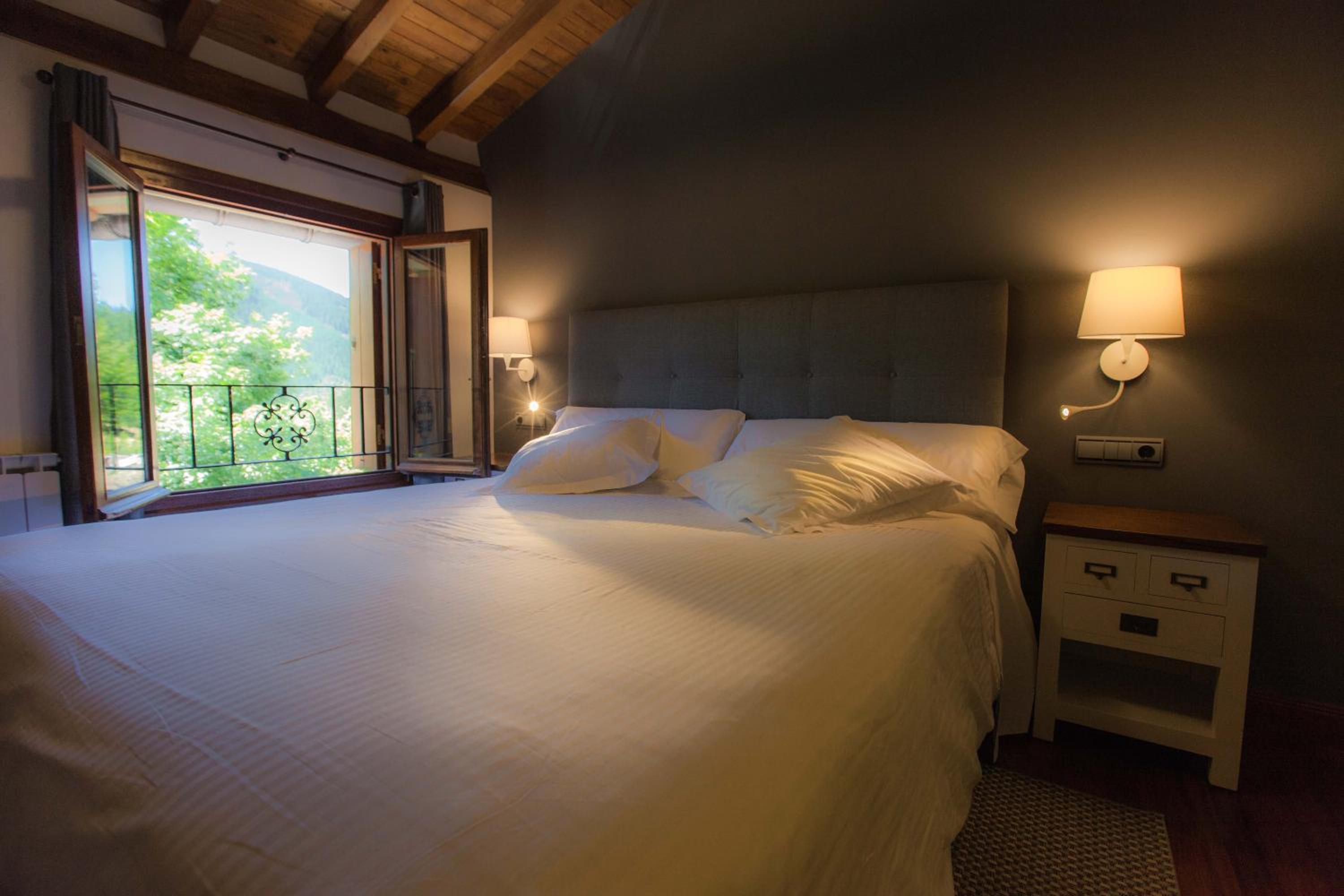King Room with Spa Bath photo 3