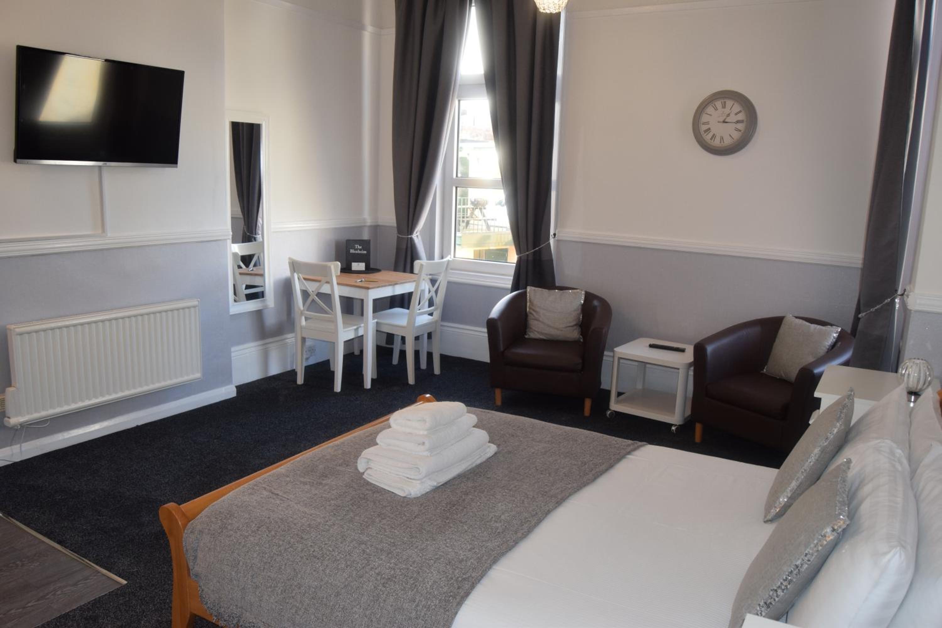 Double Room photo 3