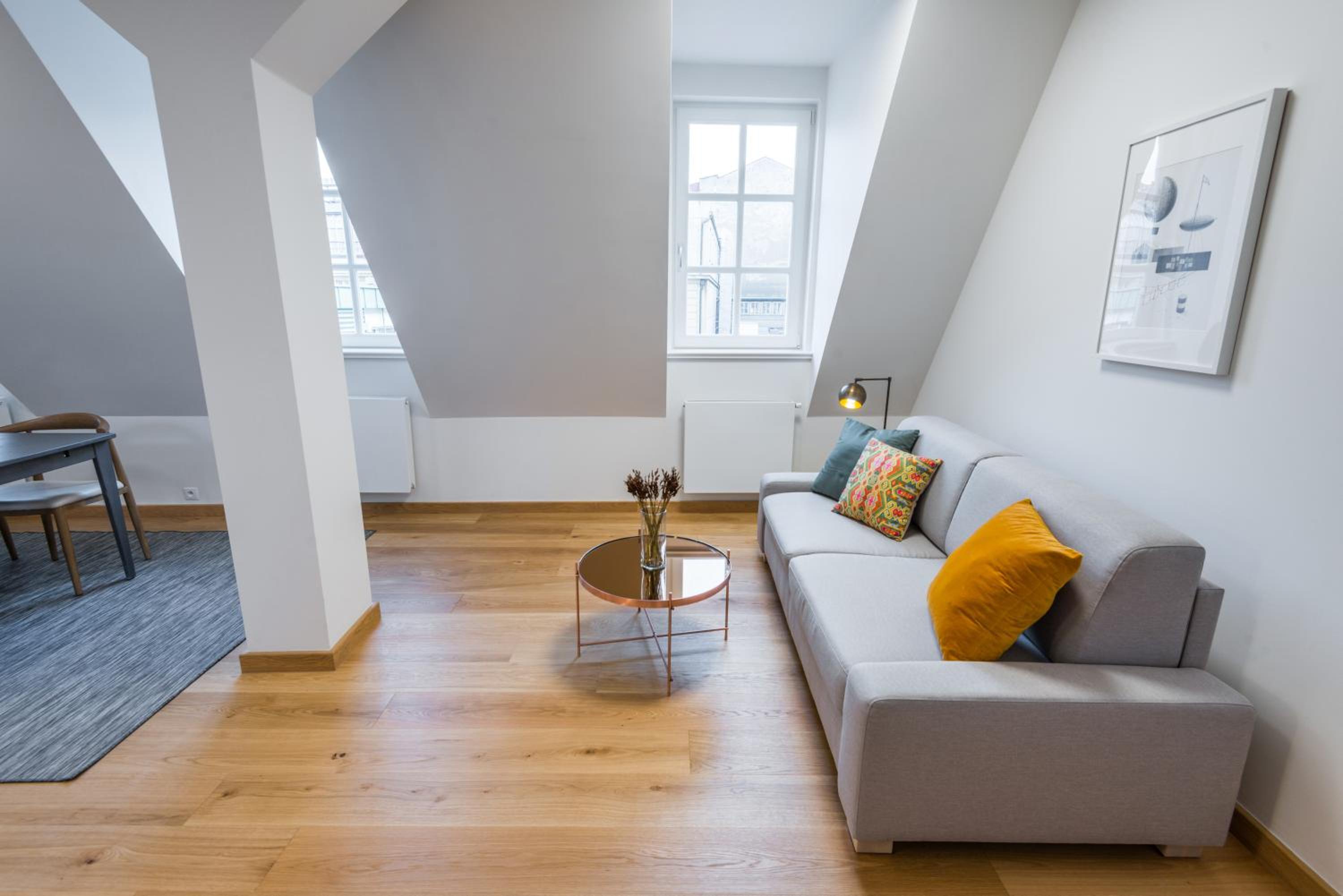 Superior One-Bedroom Apartment