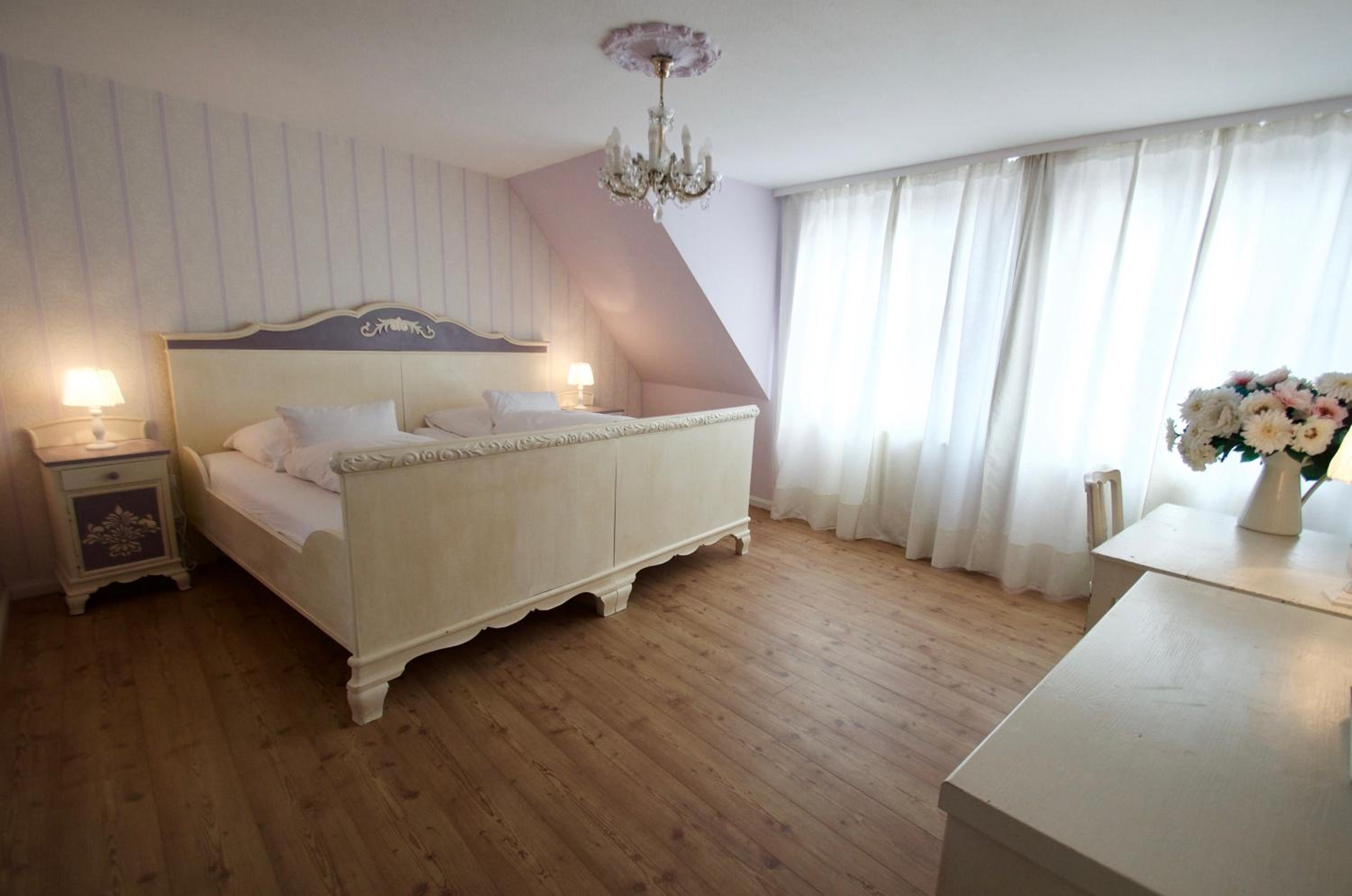 Double Room - Photo 24
