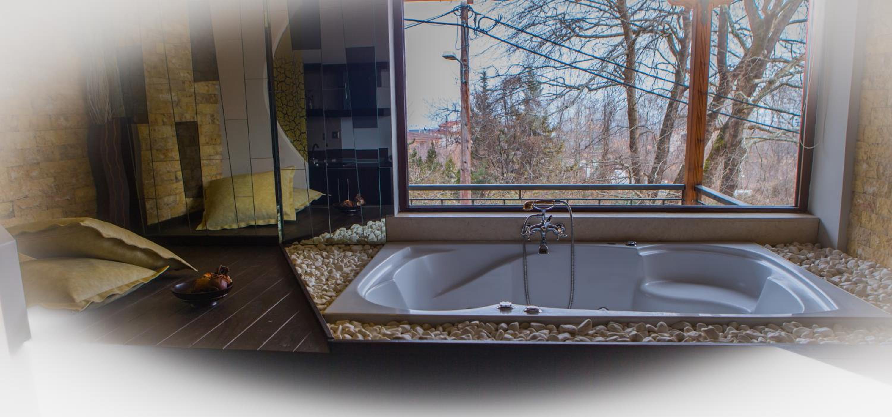 Deluxe Double or Twin Room - Photo 15