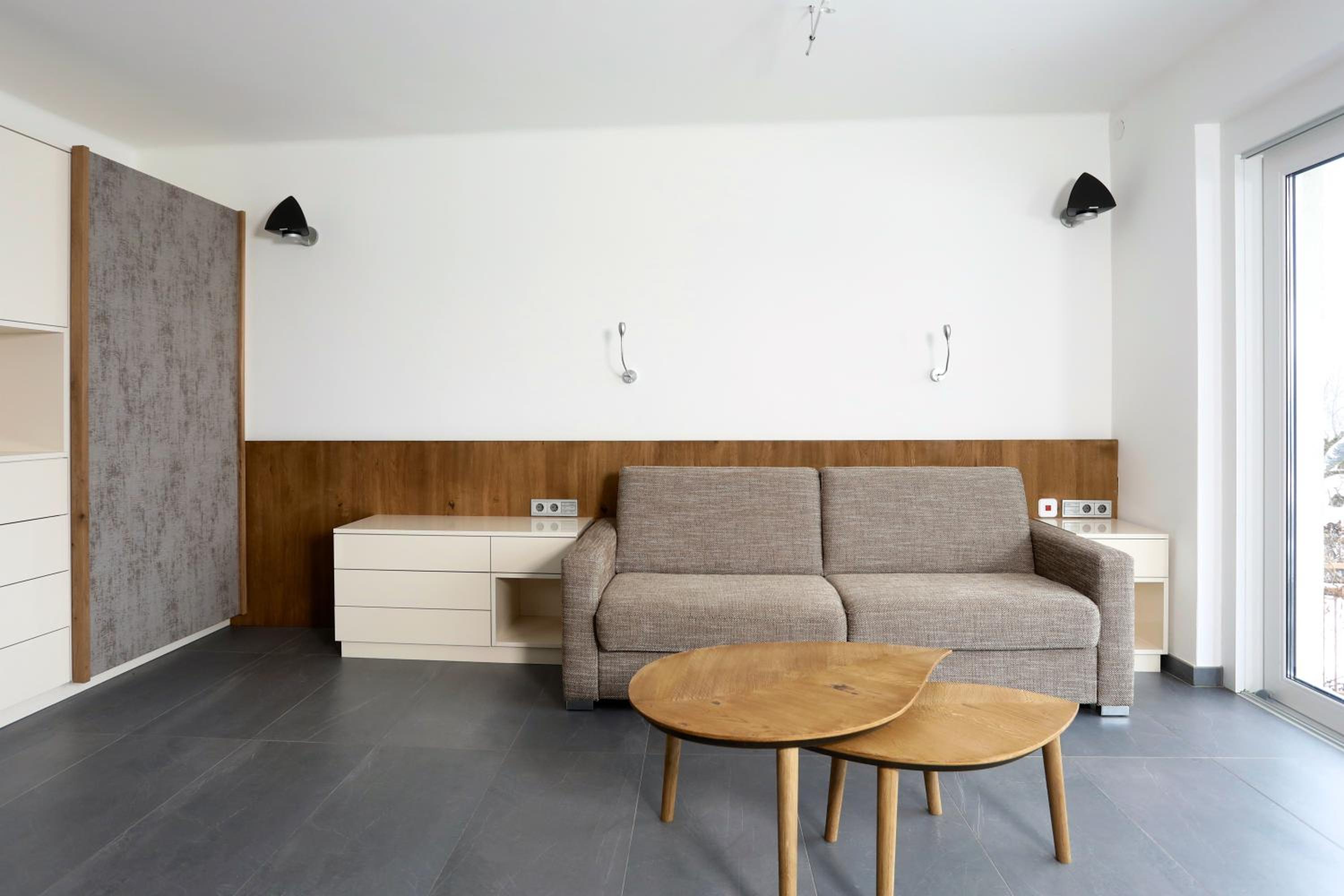 One-Bedroom Apartment with Terrace photo 3