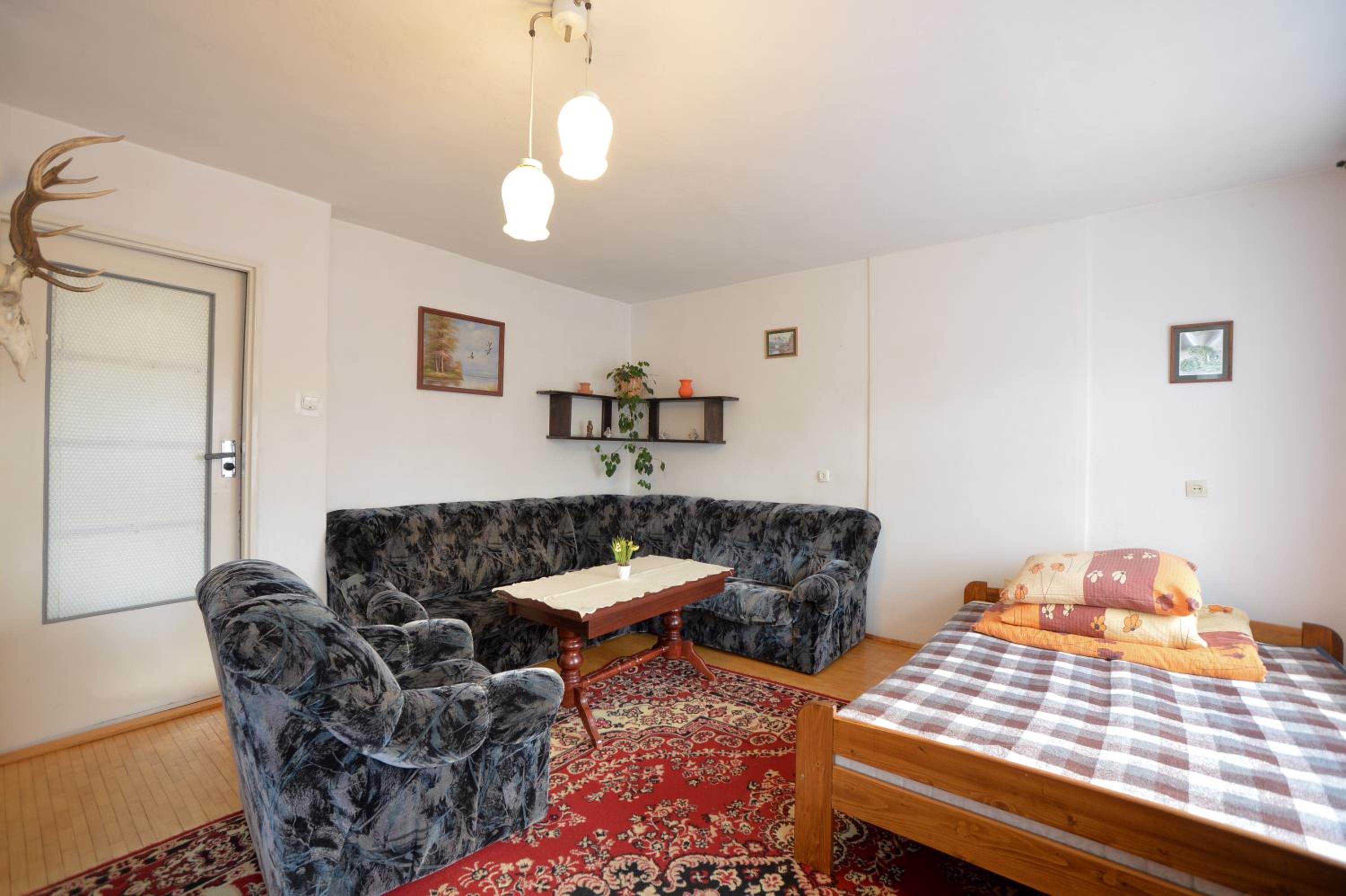 Triple Room with Shared Bathroom photo 2