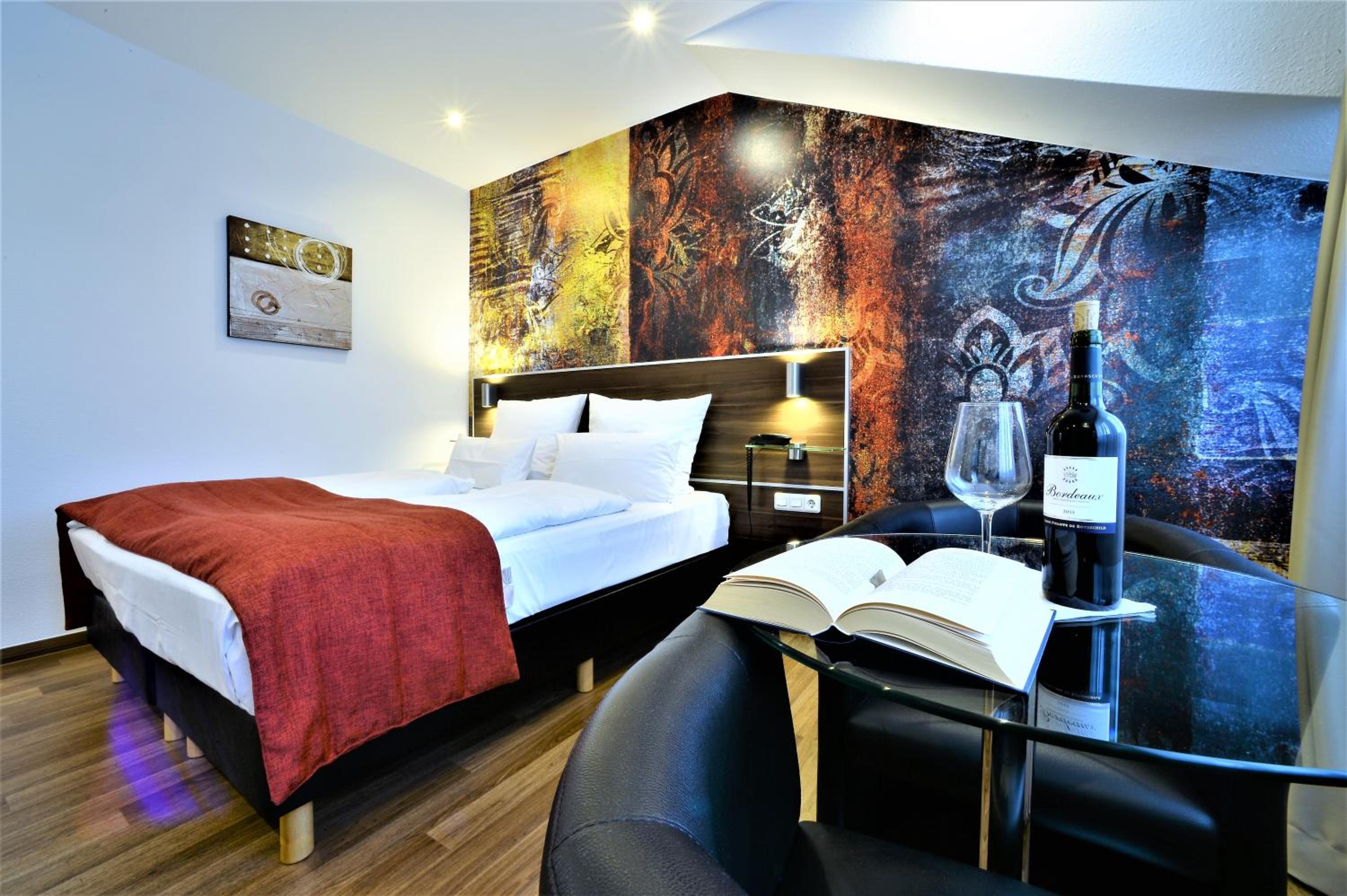 Double Room - Photo 4