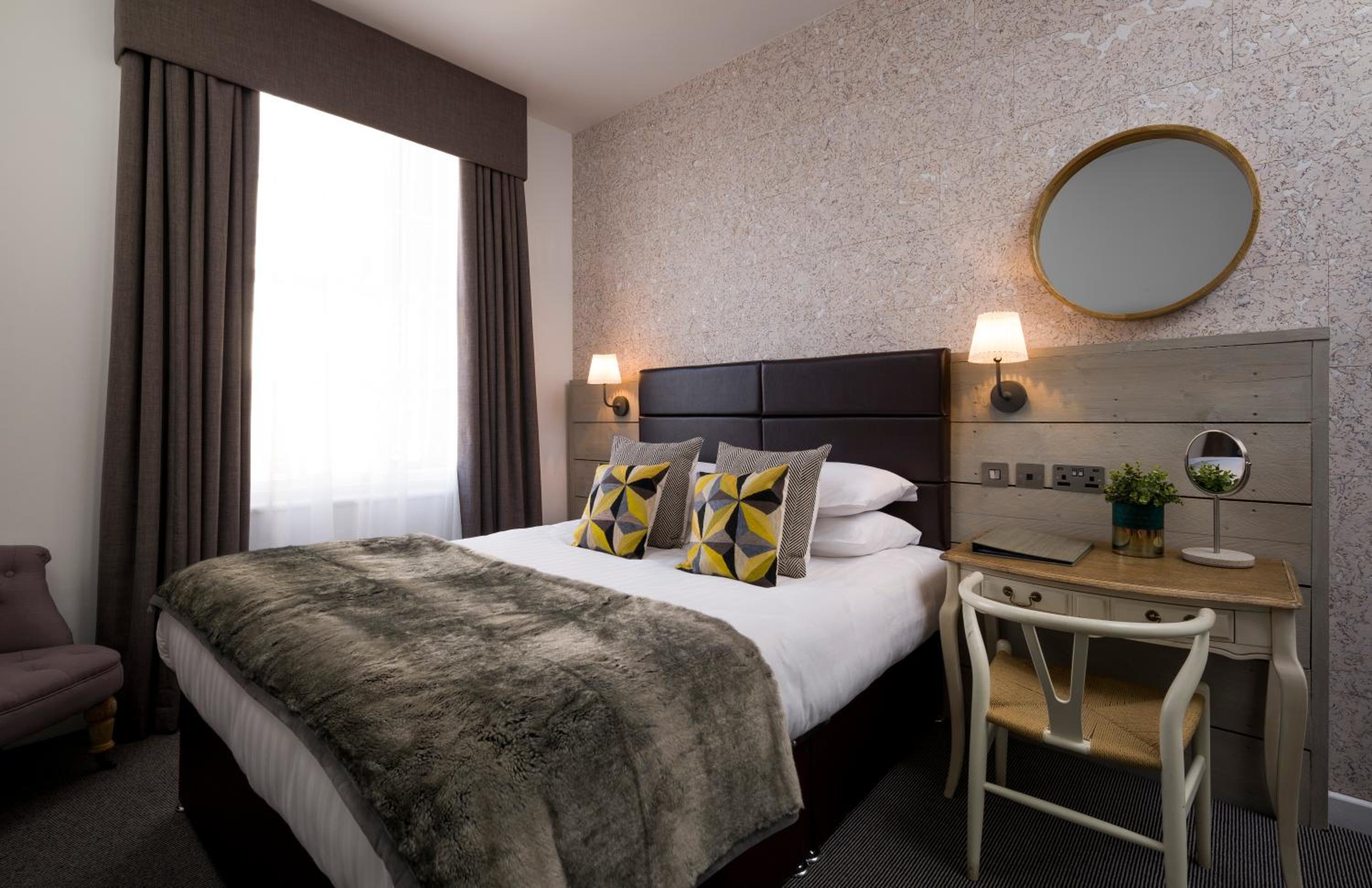 Luxury Double Room - Photo 16