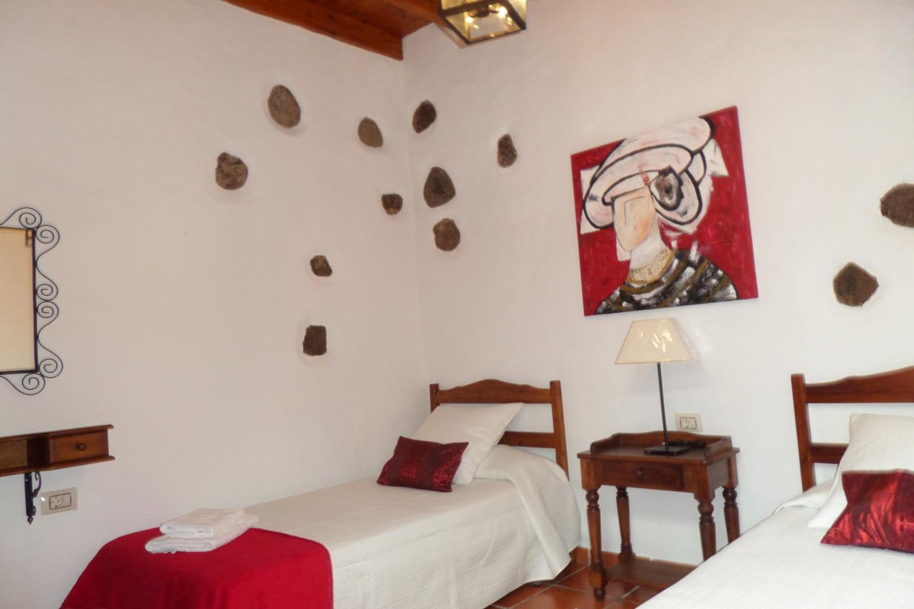 Casa adosada de tres habitaciones