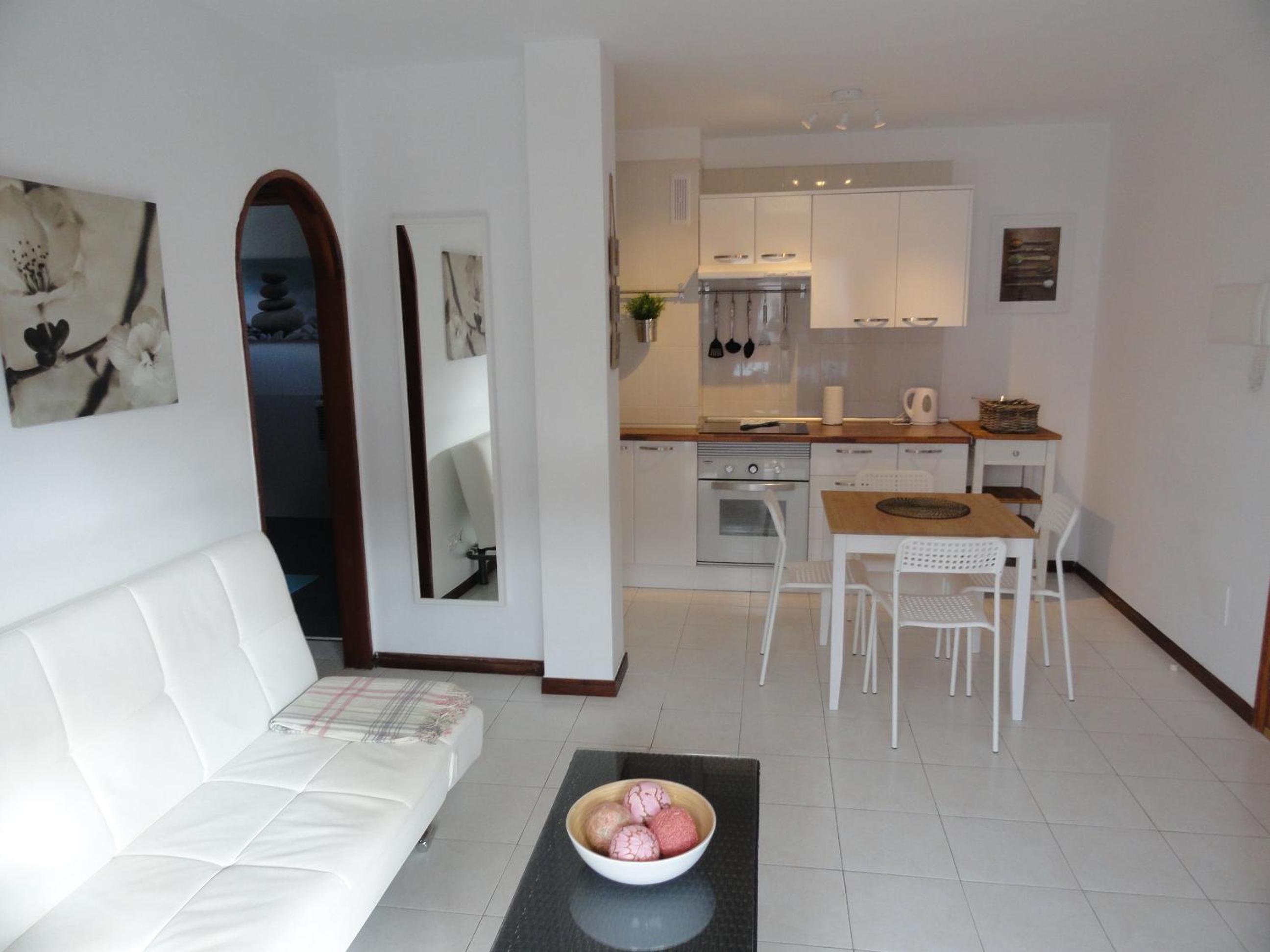 Apartamento con Balcón