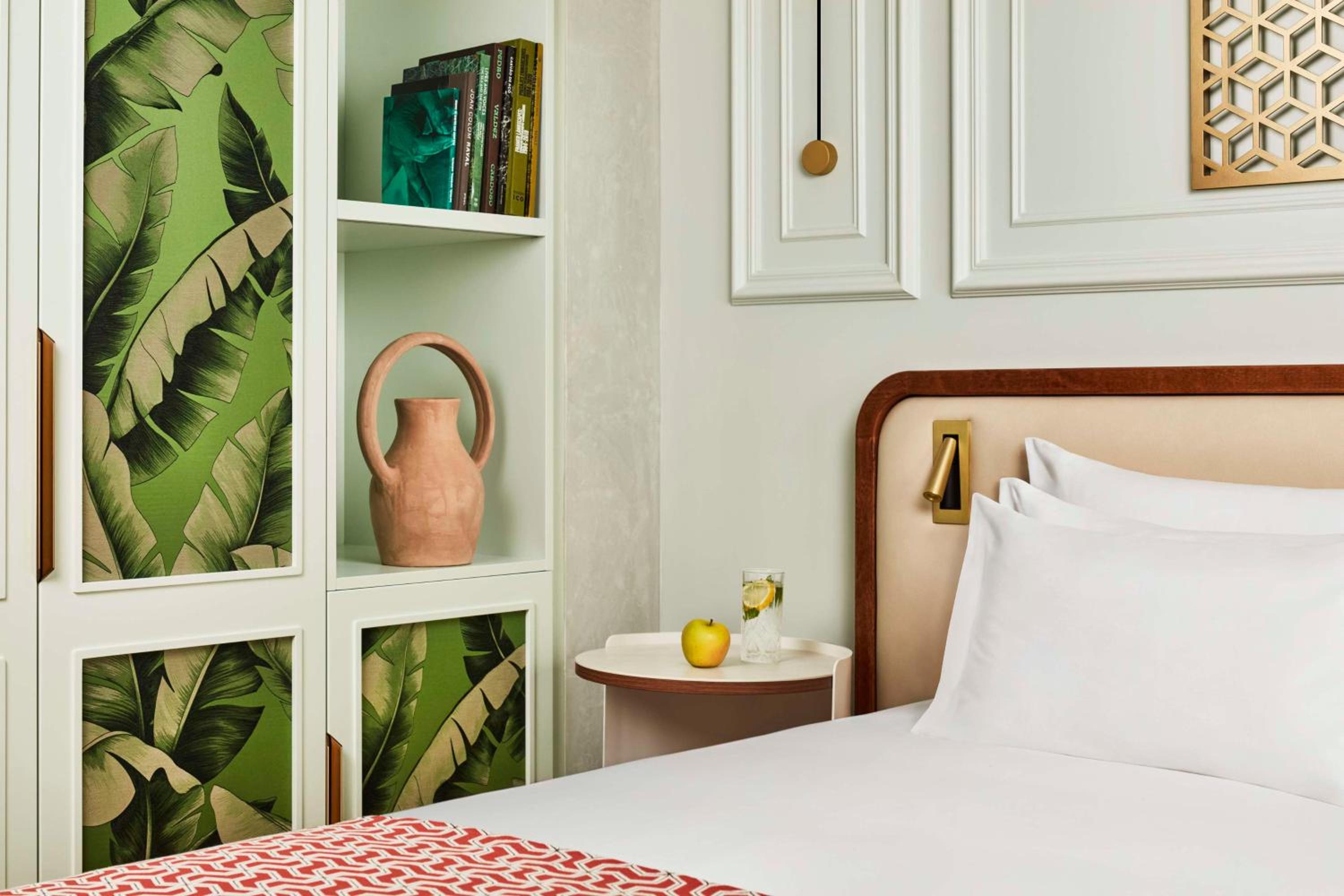 Suite with Extra Bed (3 Adultos + 1 Child)