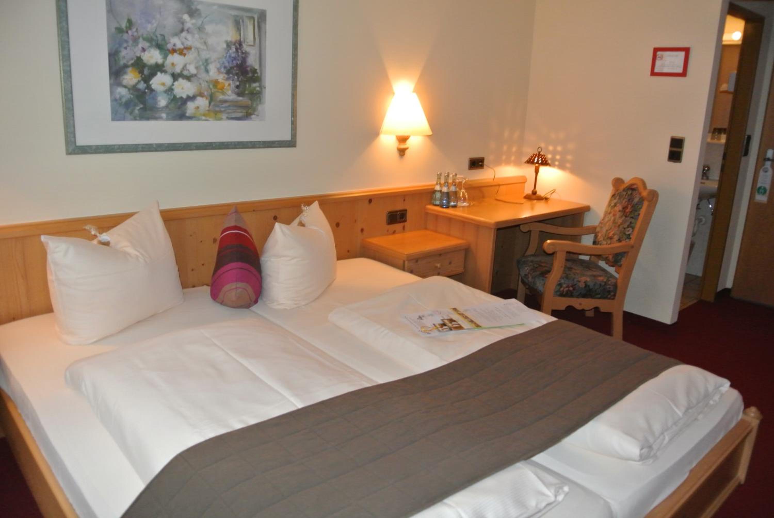 Double Room - Photo 10