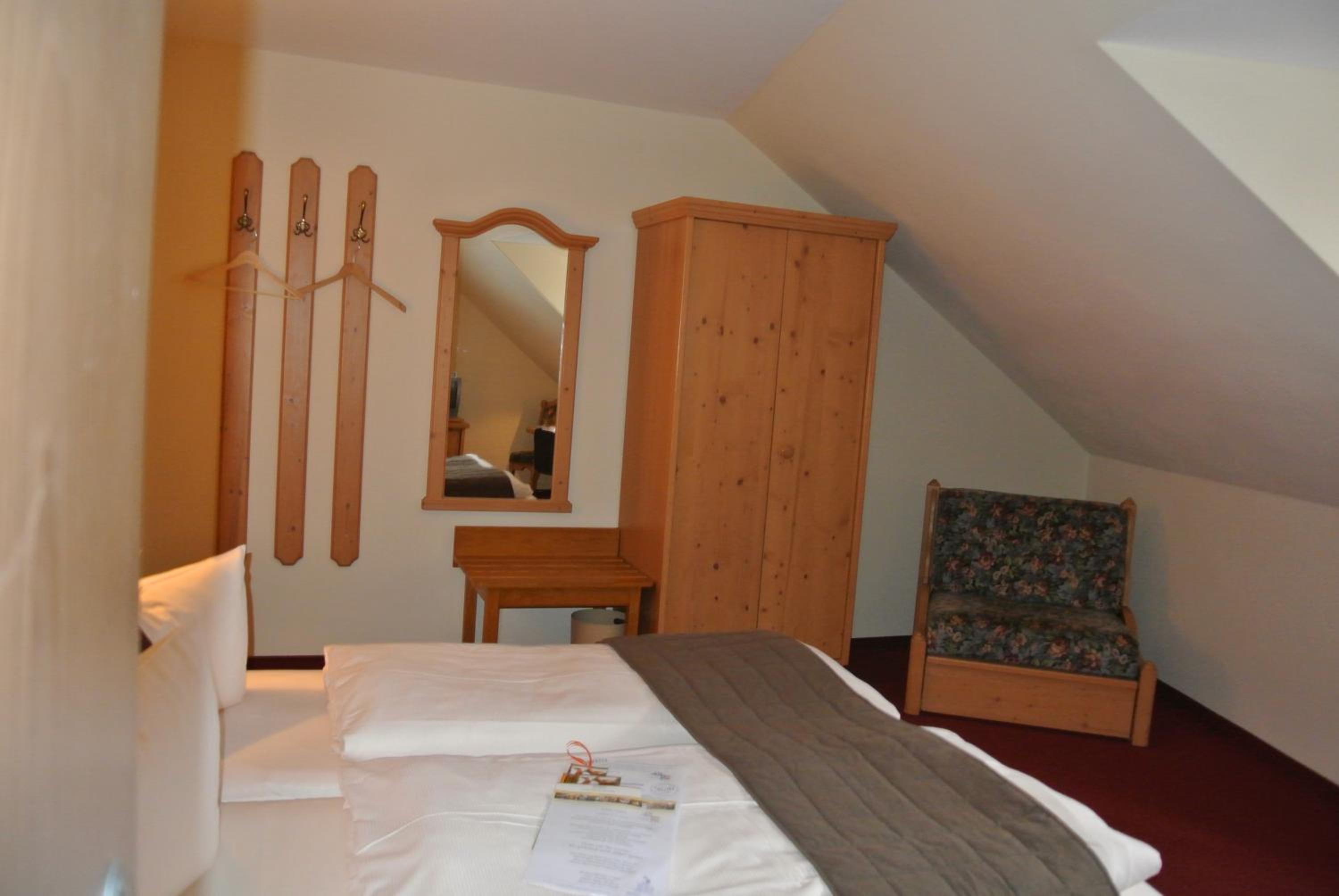Triple Room - Photo 8