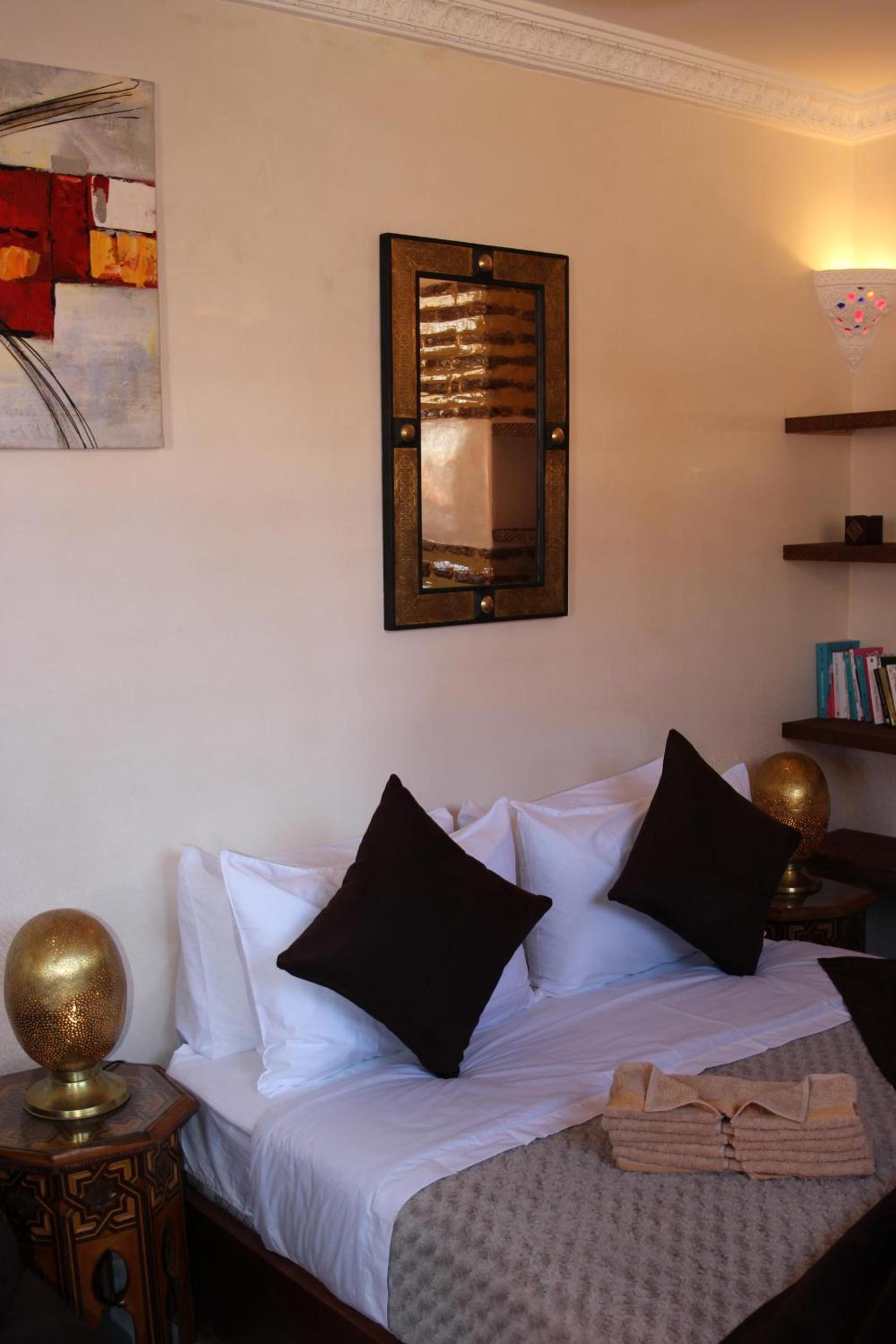 Double Room - Photo 9