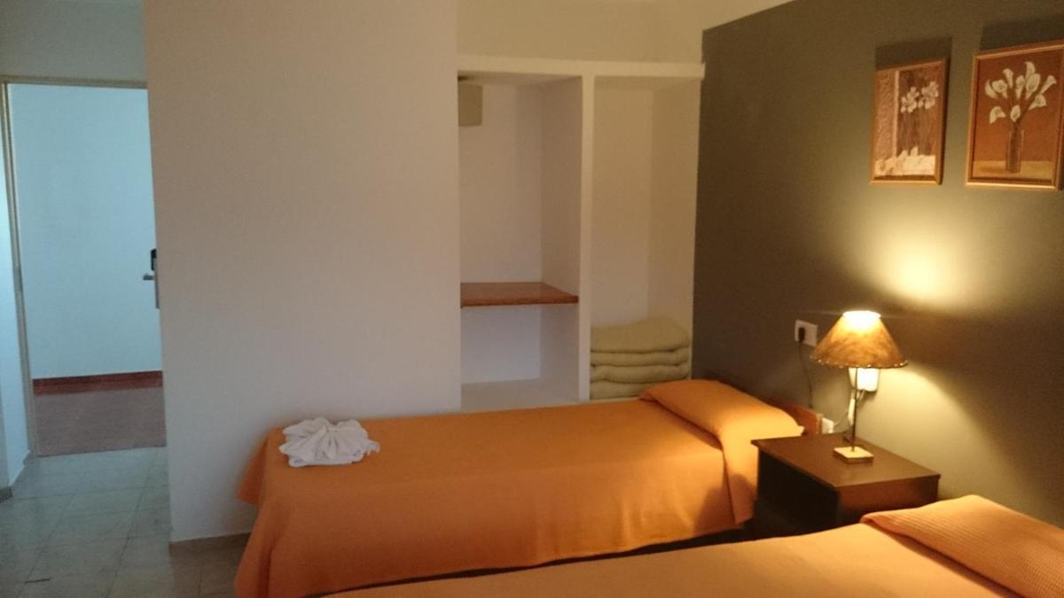 Triple Room (3 single Beds) photo 2