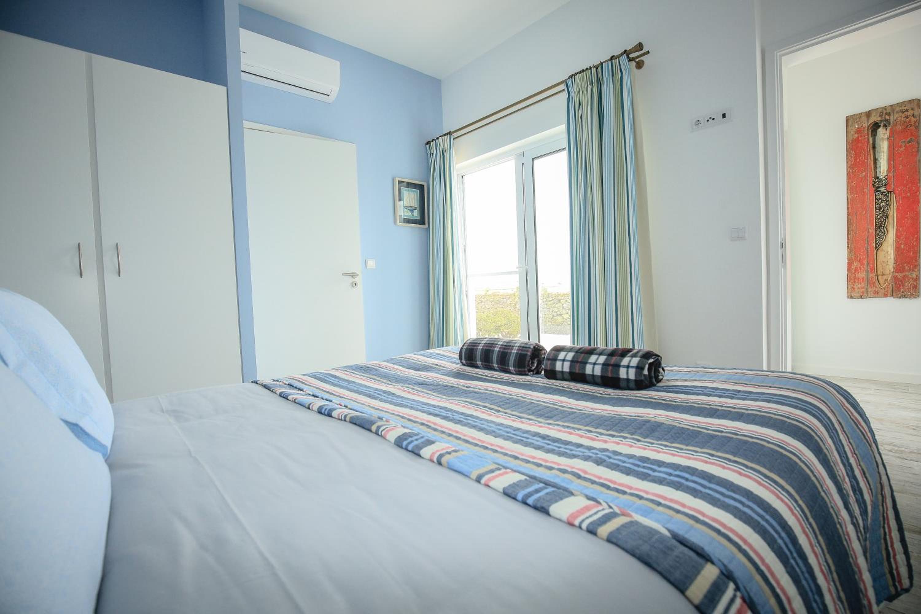 One-Bedroom House photo 1