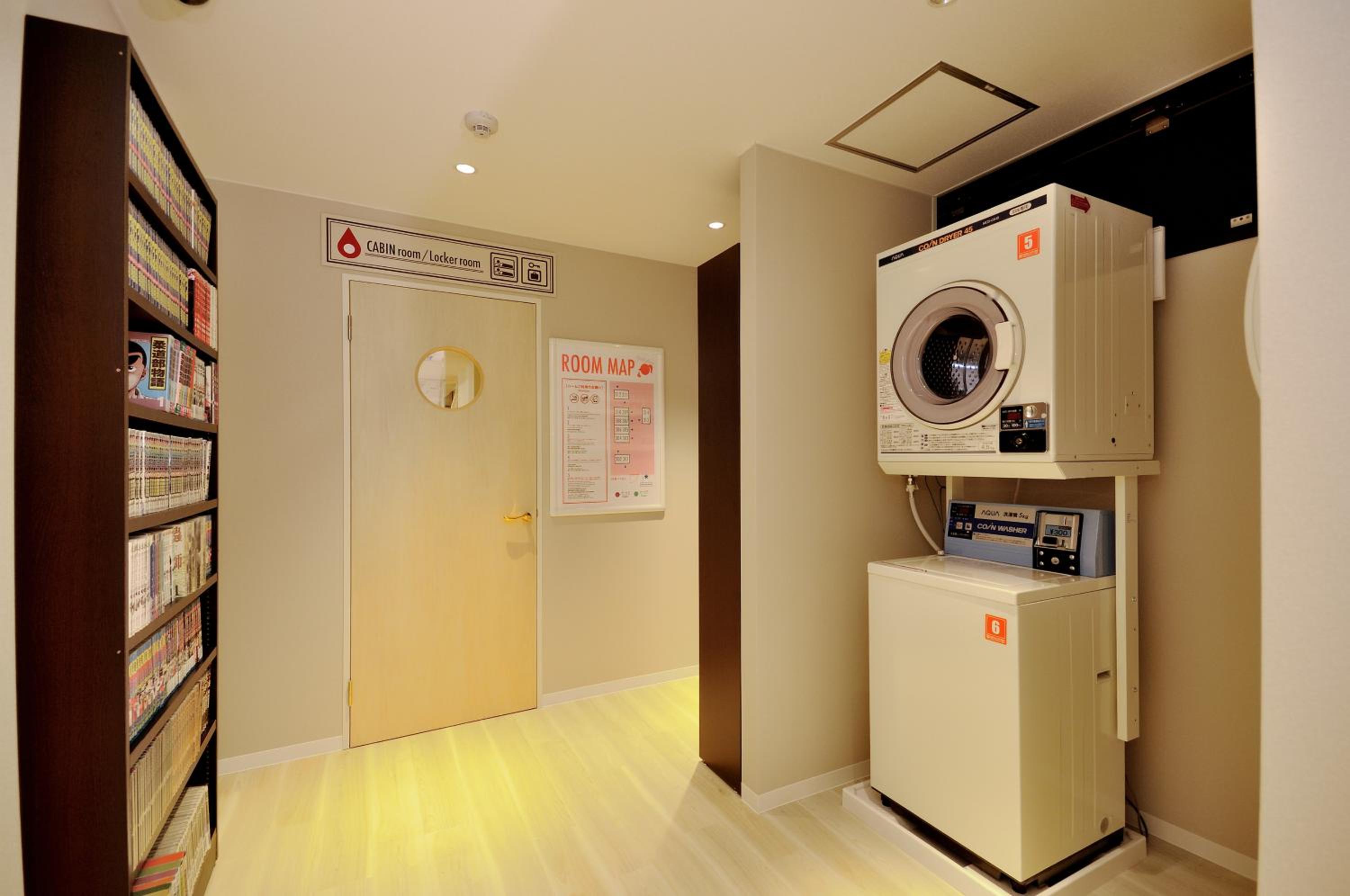 Deluxe Capsule Room for Female photo 3
