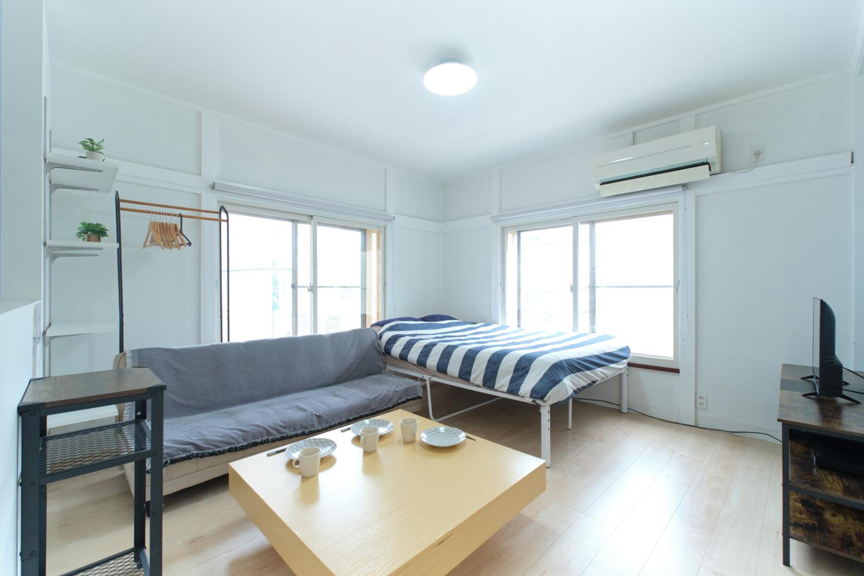 One-Bedroom House photo 1