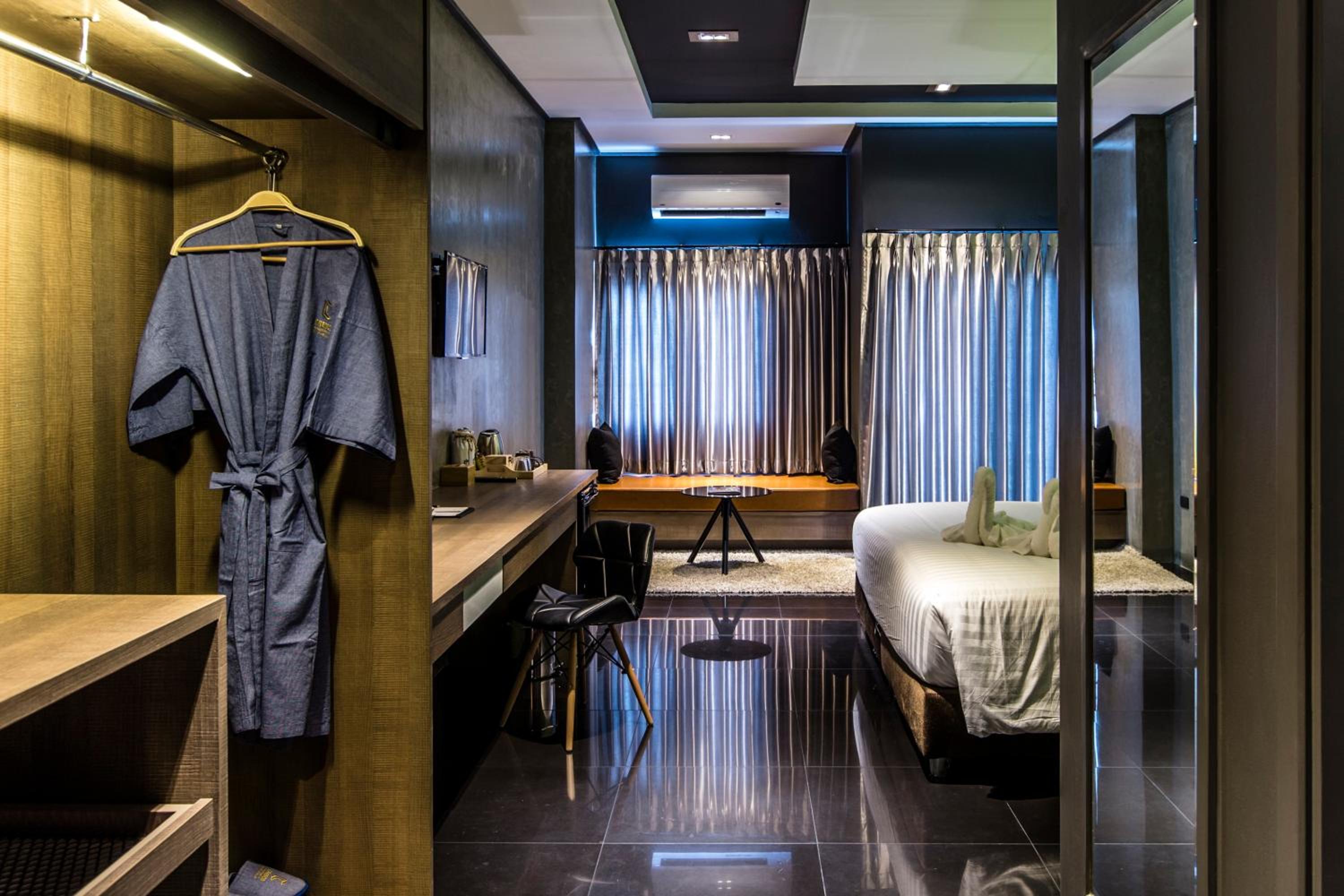 Deluxe Double or Twin Room photo 2