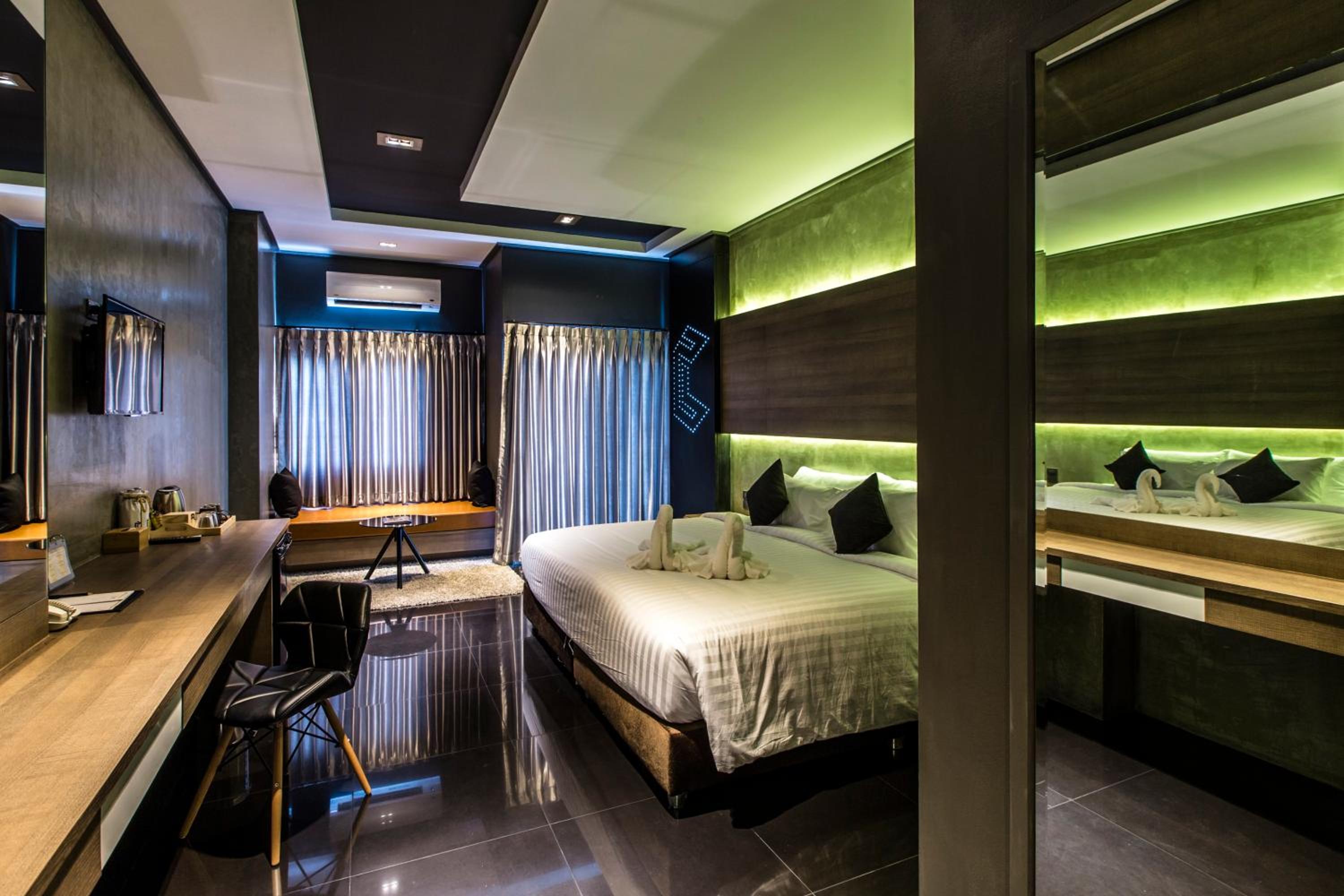 Deluxe Double or Twin Room photo 1