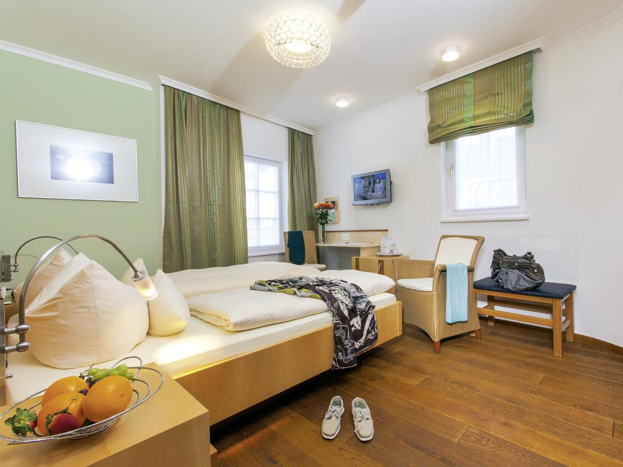 Standard Double Room - Photo 4