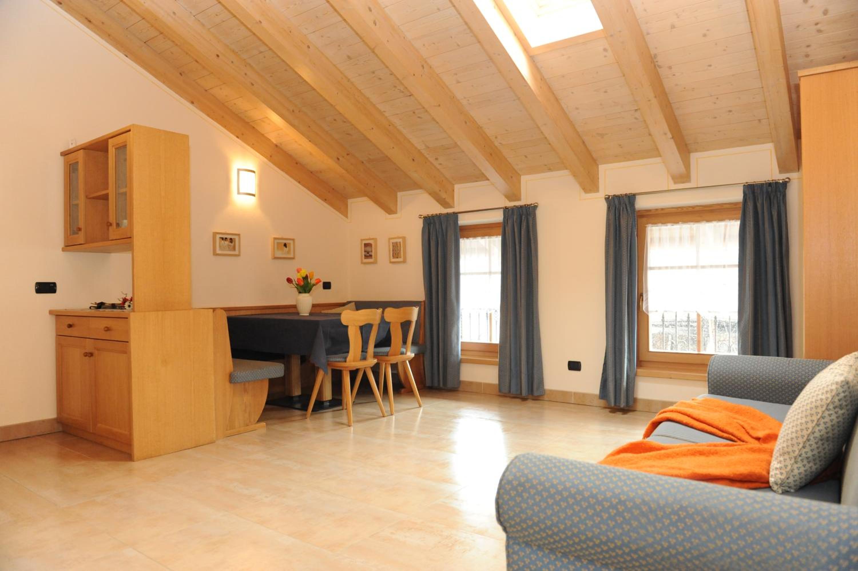 One-Bedroom Apartment (4 Adults)