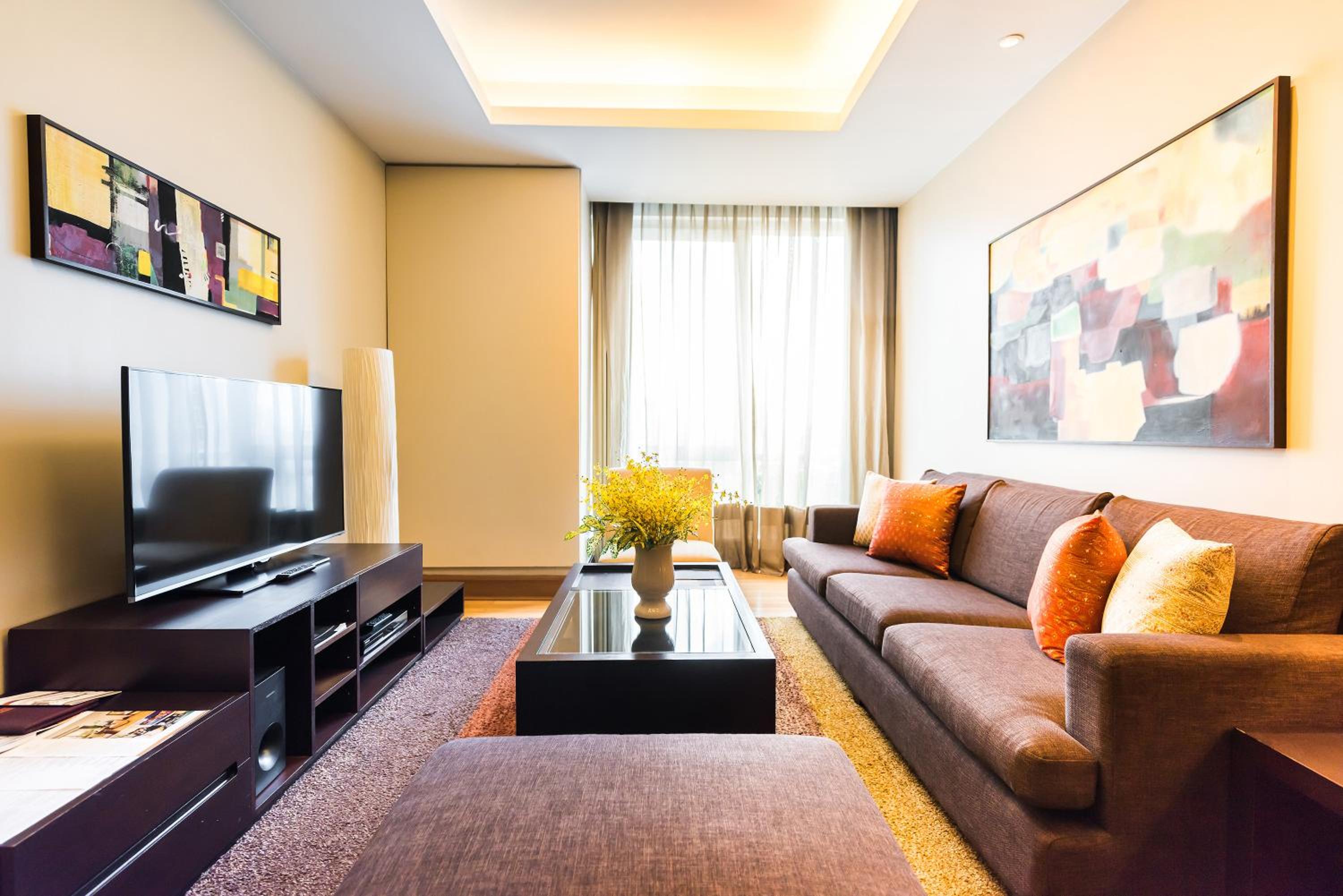 Executive Two-Bedroom Apartment thumbnail 6