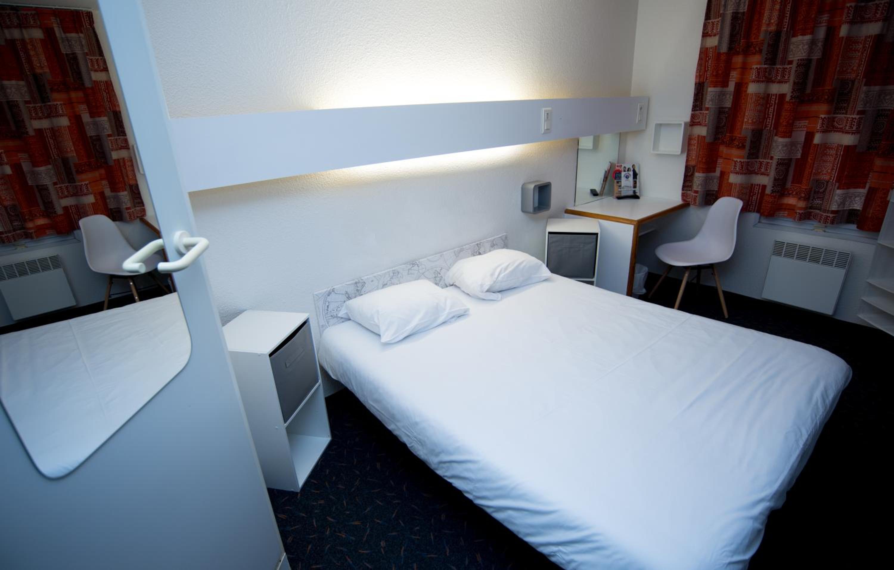 Double Room - Photo 6