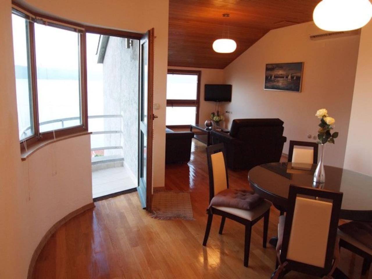 Apartment with Sea View photo 2