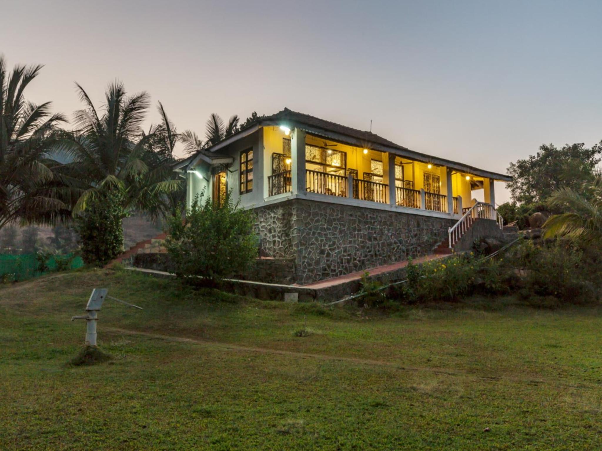 Villa with Sea View - Photo 21