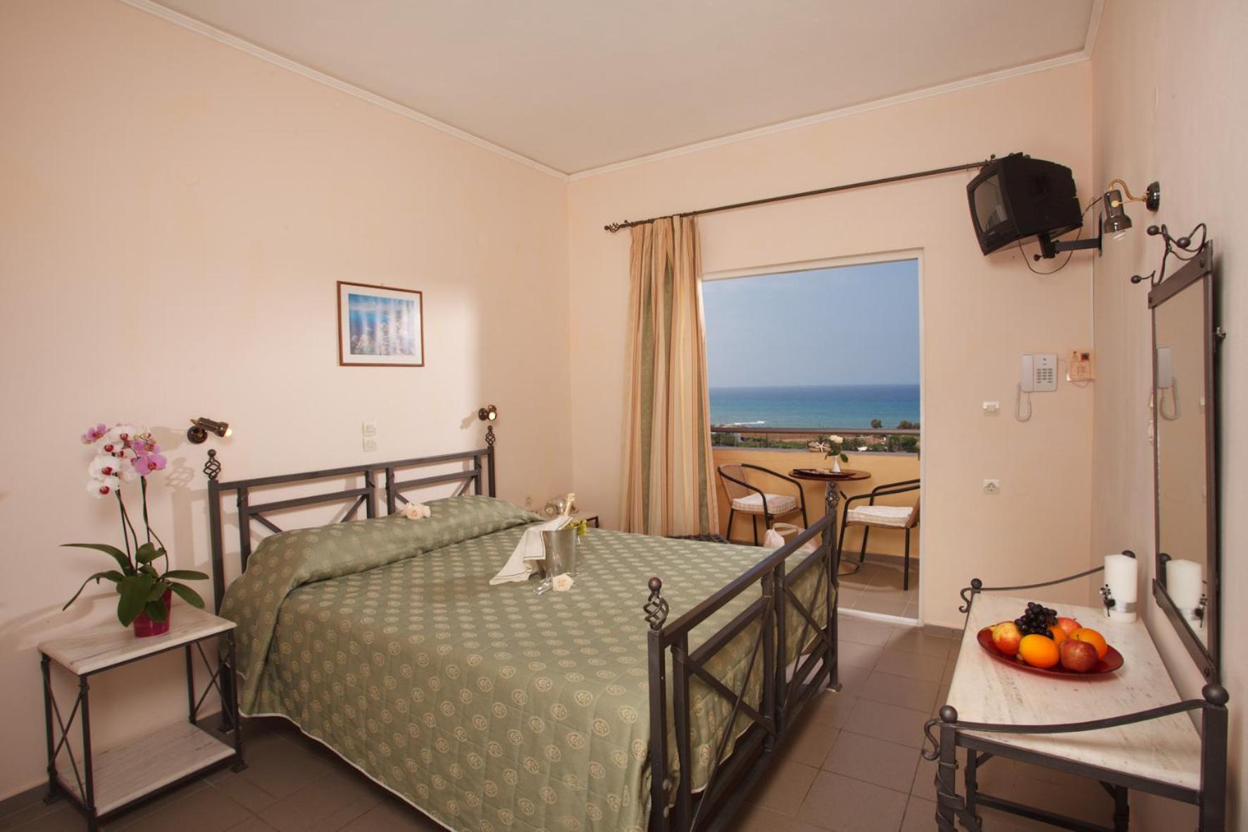 Double or Twin Room with Sea View