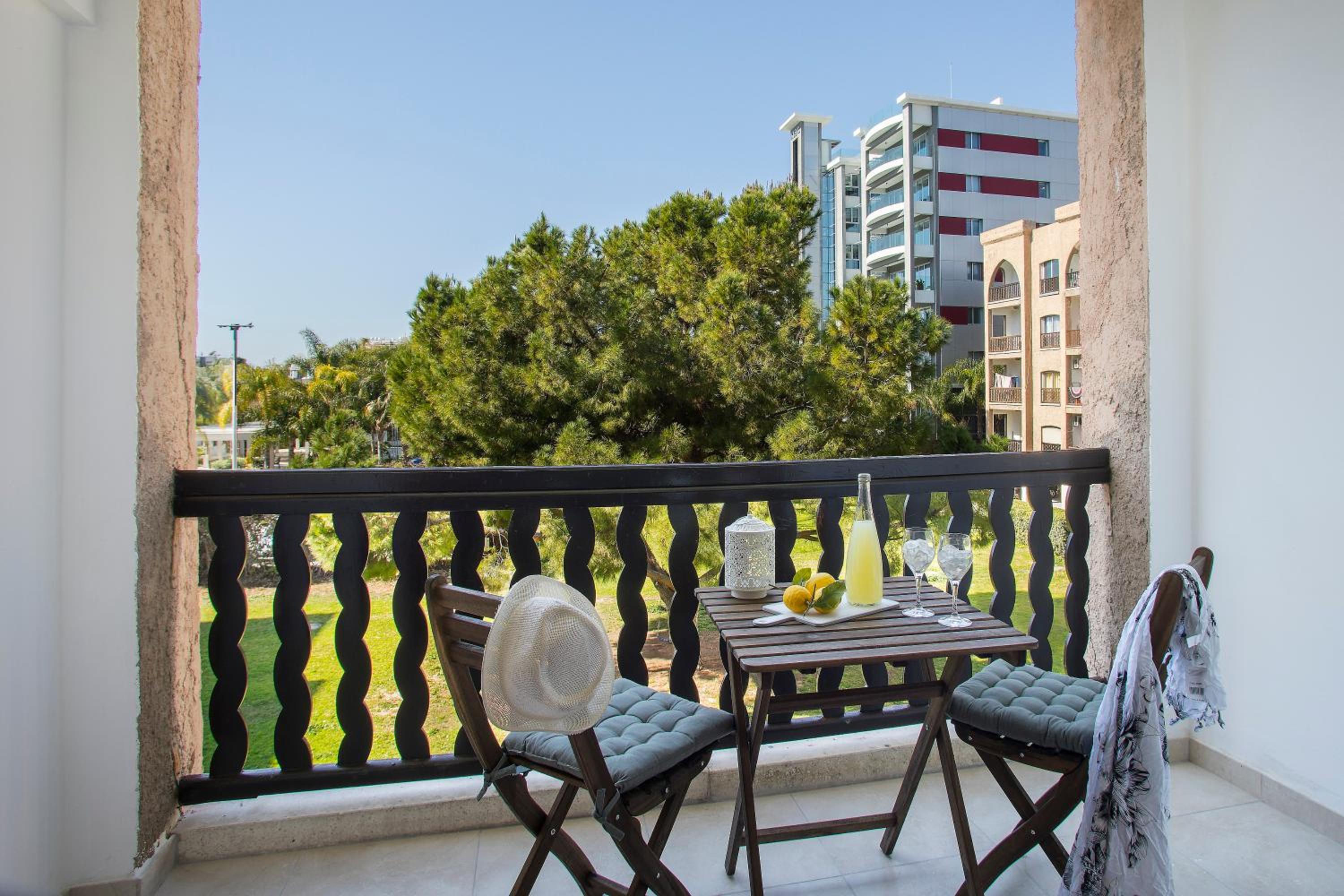 Prestigious One Bedroom Apartment B211 - Photo 4