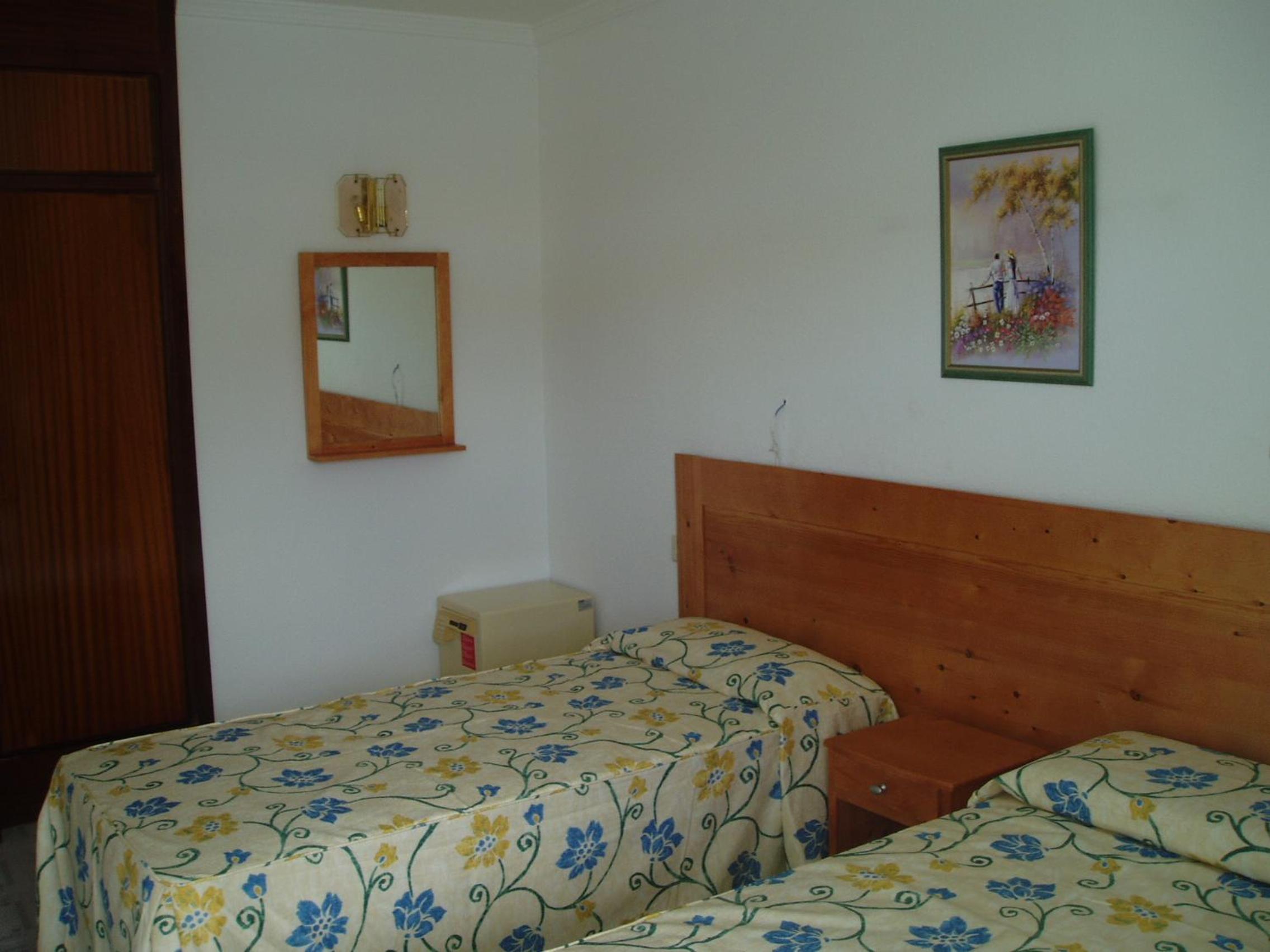 Two-Bedroom Apartment (2 Adults + 1 Child) photo 2
