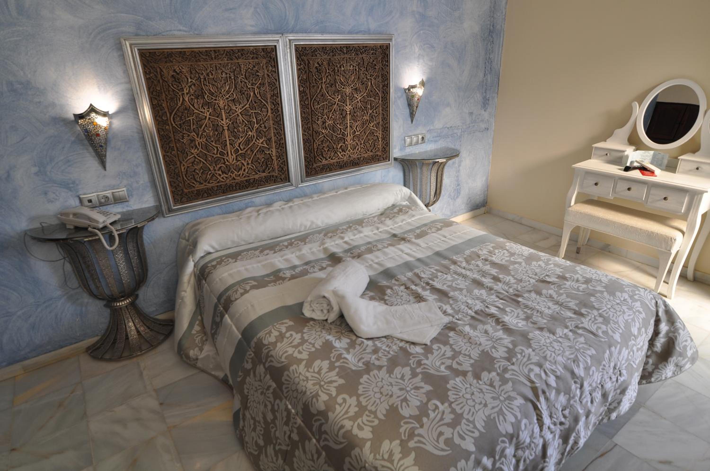 Double or Twin Room photo 2