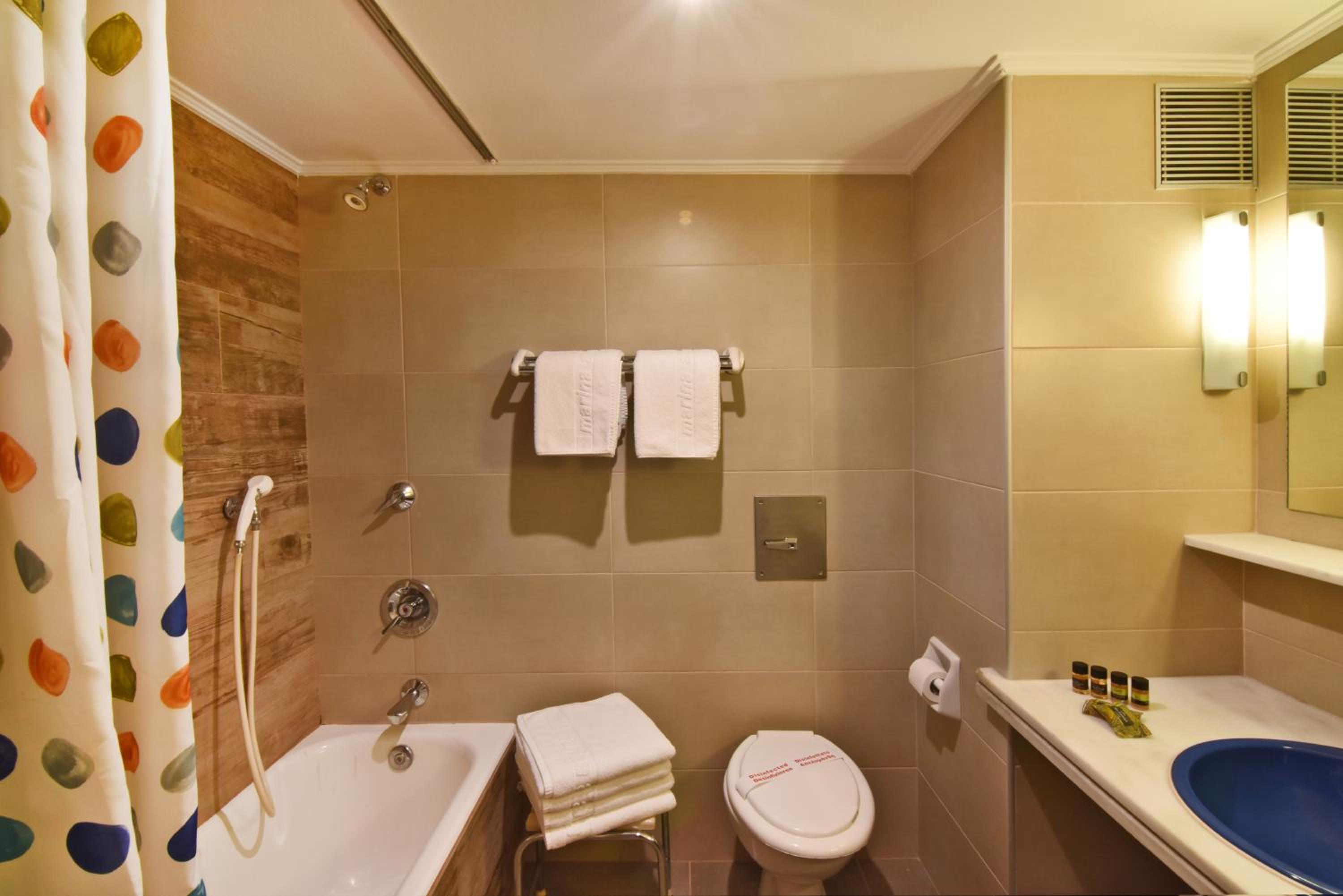 Premium Two-Bedroom Apartment with Side Sea View photo 3