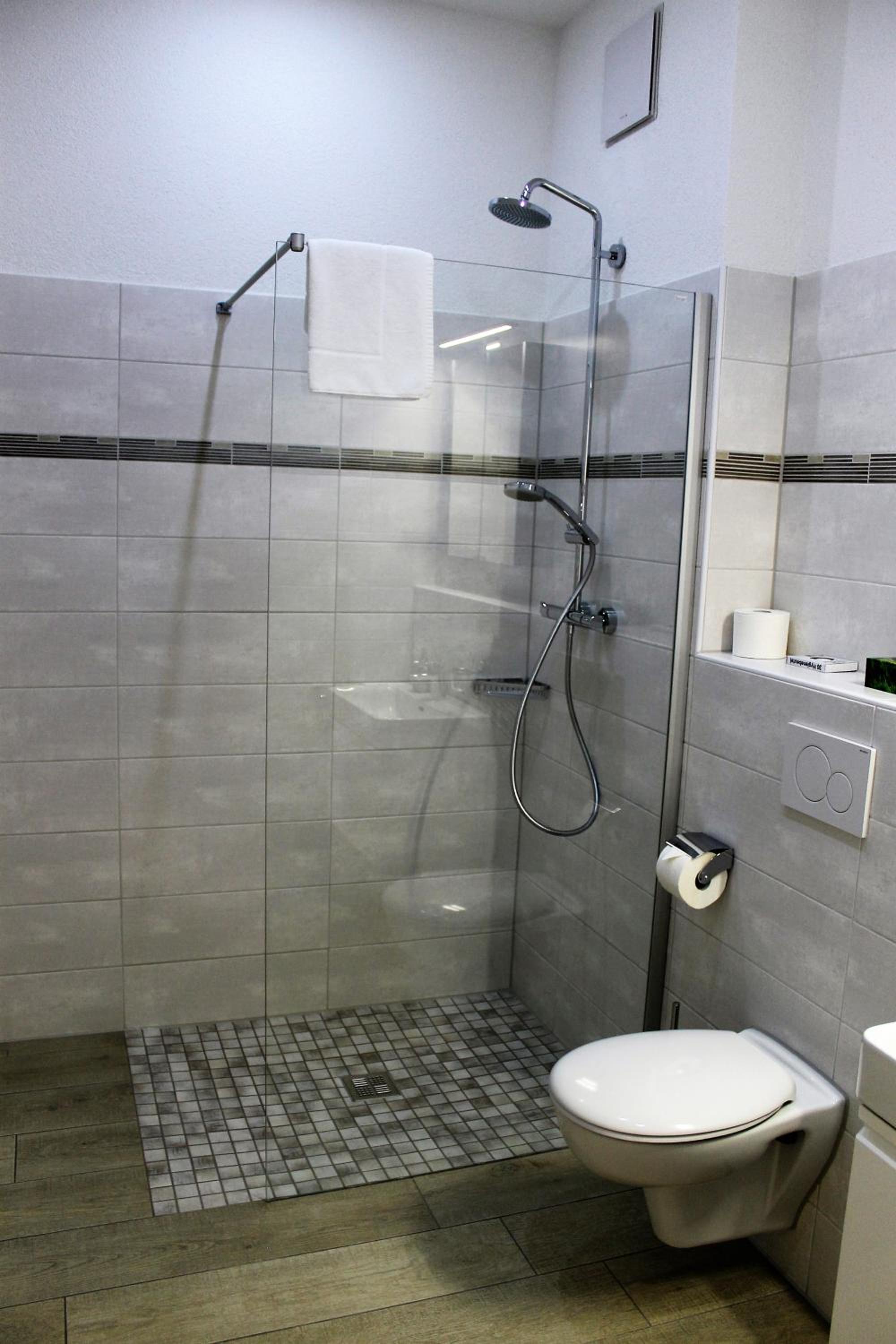 One-Bedroom Apartment photo 2