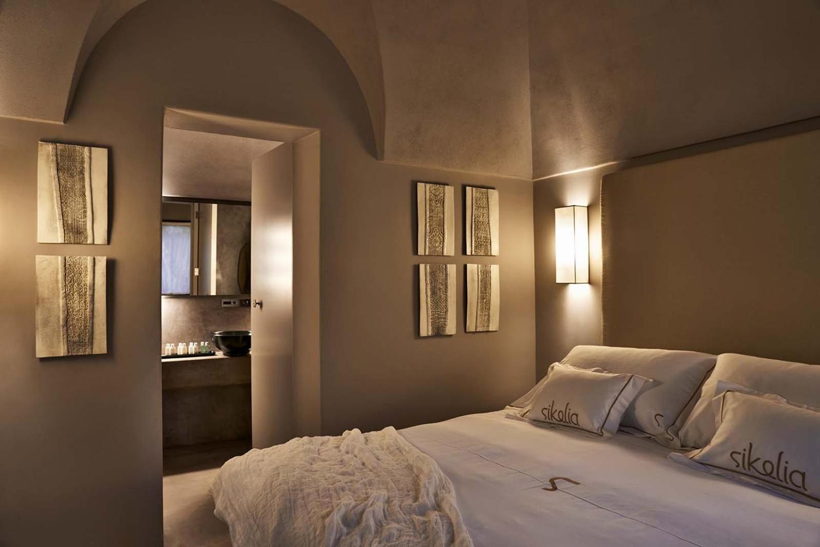 Luxury Suite photo 2