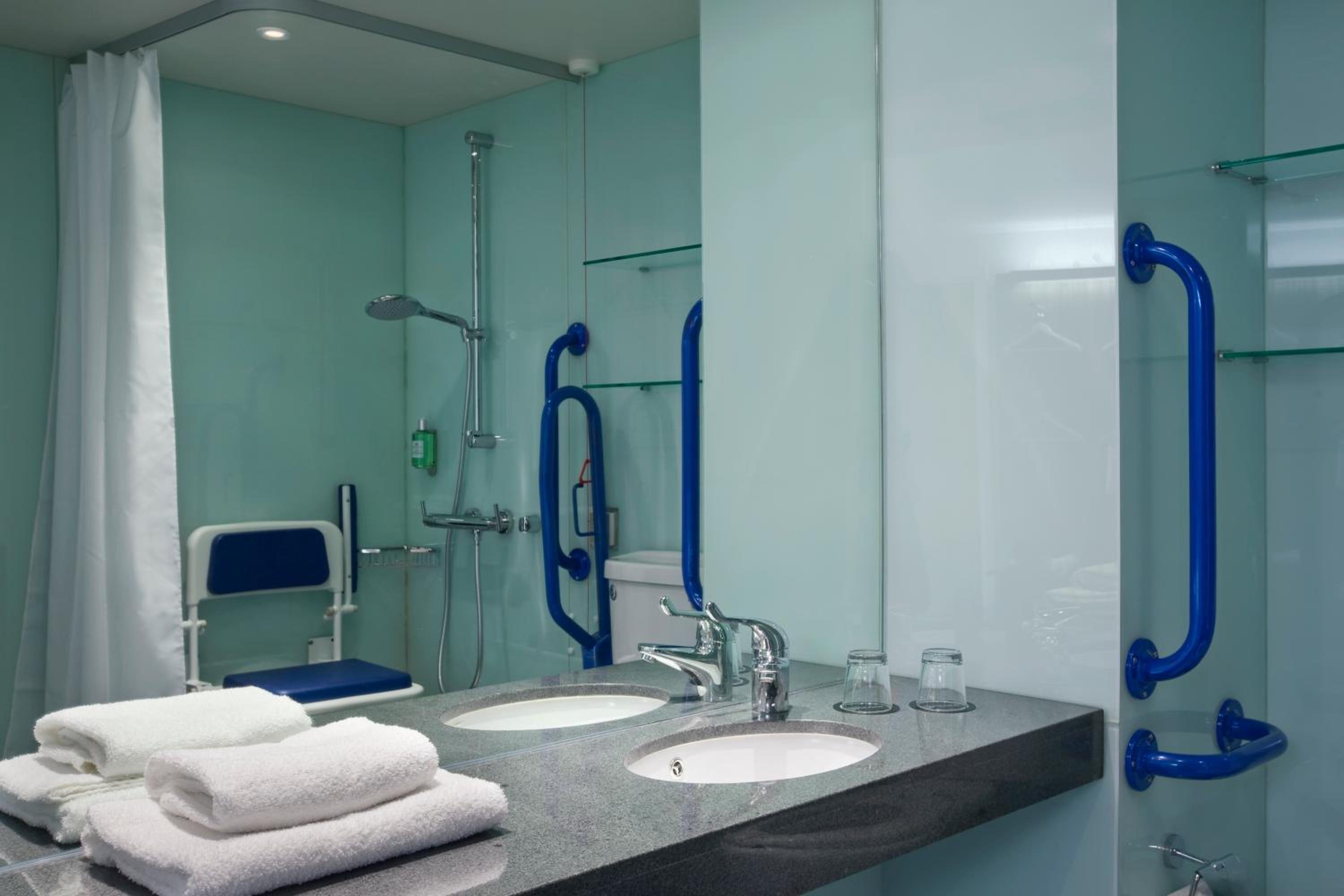 Double Room - Disability Access - Non-Smoking - Photo 4